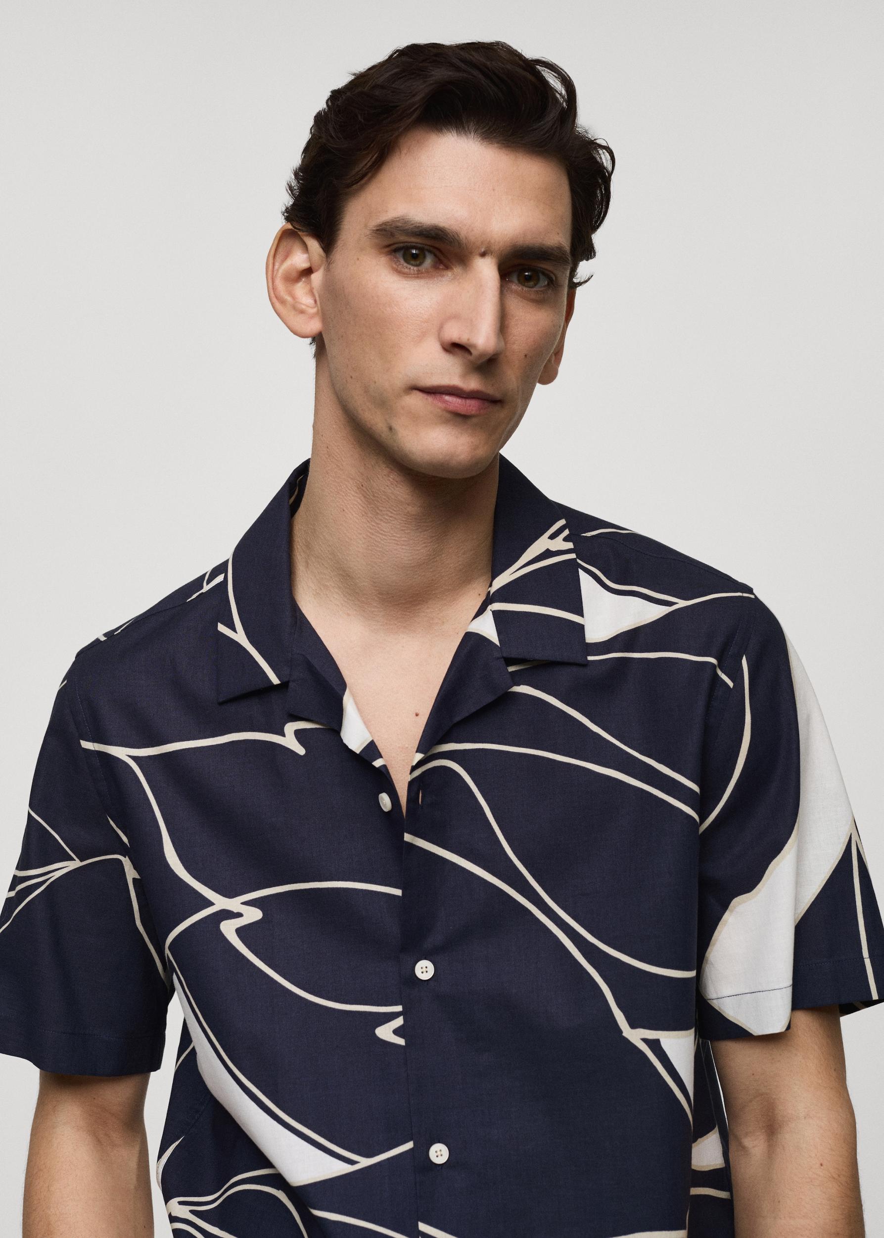 100% cotton printed shirt - Men | MANGO USA Product Image