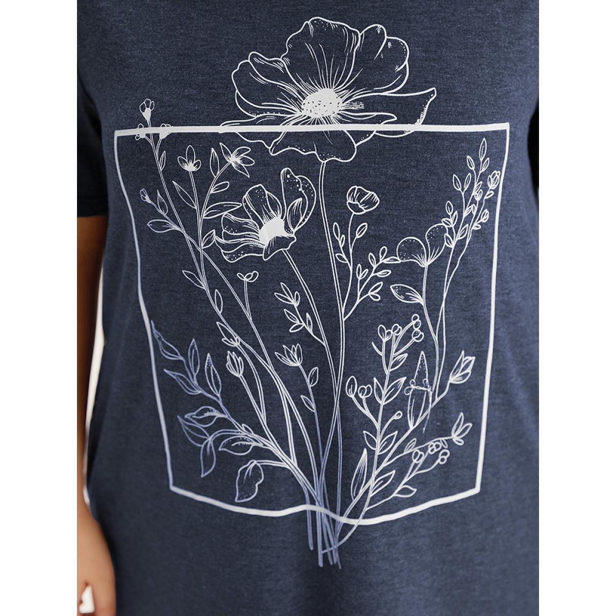 Plus Size Supersoft Essentials Floral Print Pocket Round Neck Dress Indigo Women Casual Plain Curvy Midi Dress BloomChic 30/6X Product Image