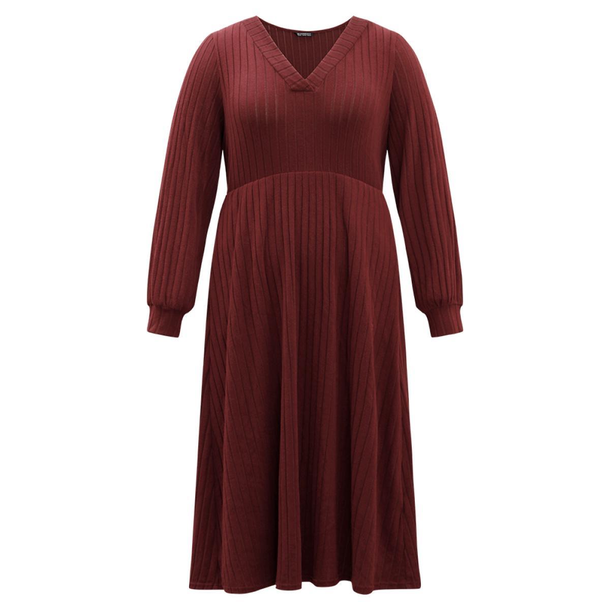 Plus Size Solid Rib Knit Pocket Elastic Waist Dress Scarlet Women Casual Texture V-neck Long Sleeve Curvy Midi Dress BloomChic 26/4X Product Image