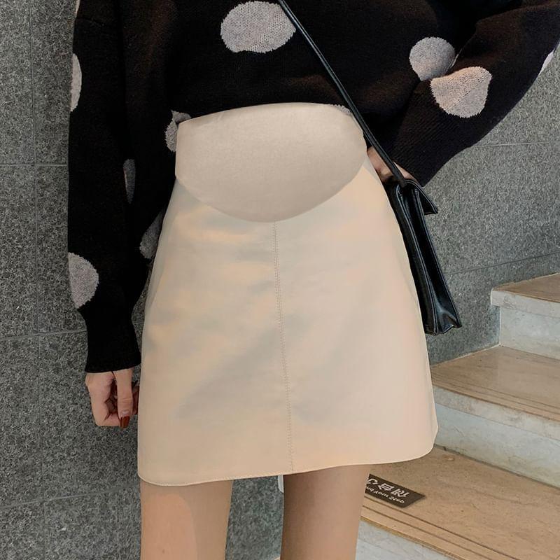 Maternity Elastic Waist Plain Faux Leather Mini A-Line Skirt Product Image