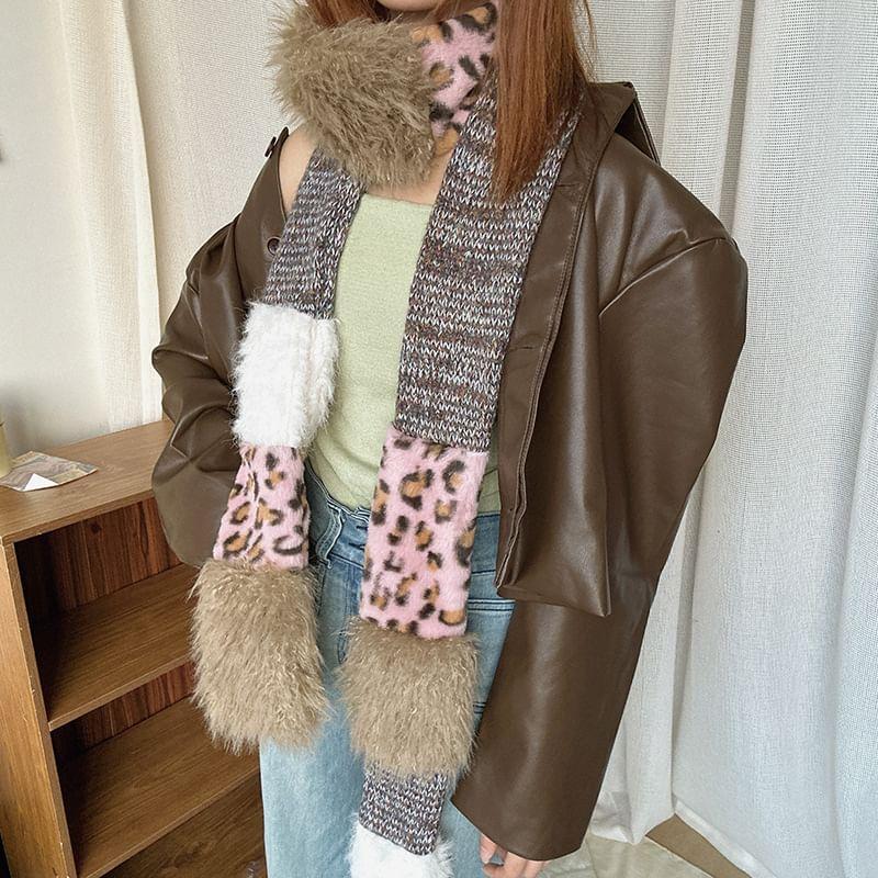 Leopard Print Chenille Panel Light Narrow Scarf Product Image