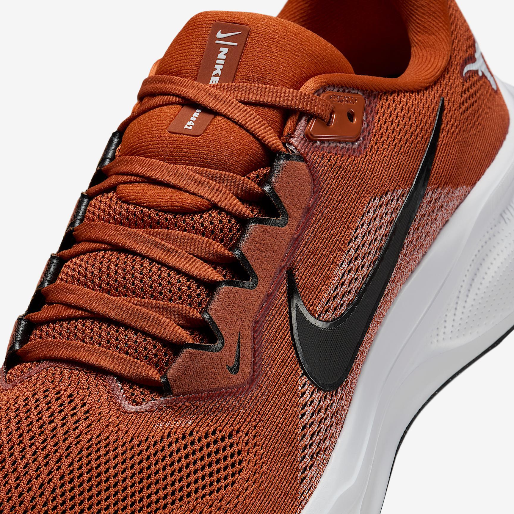 Texas Pegasus 41 Nike Men's College Road Running Shoes Product Image