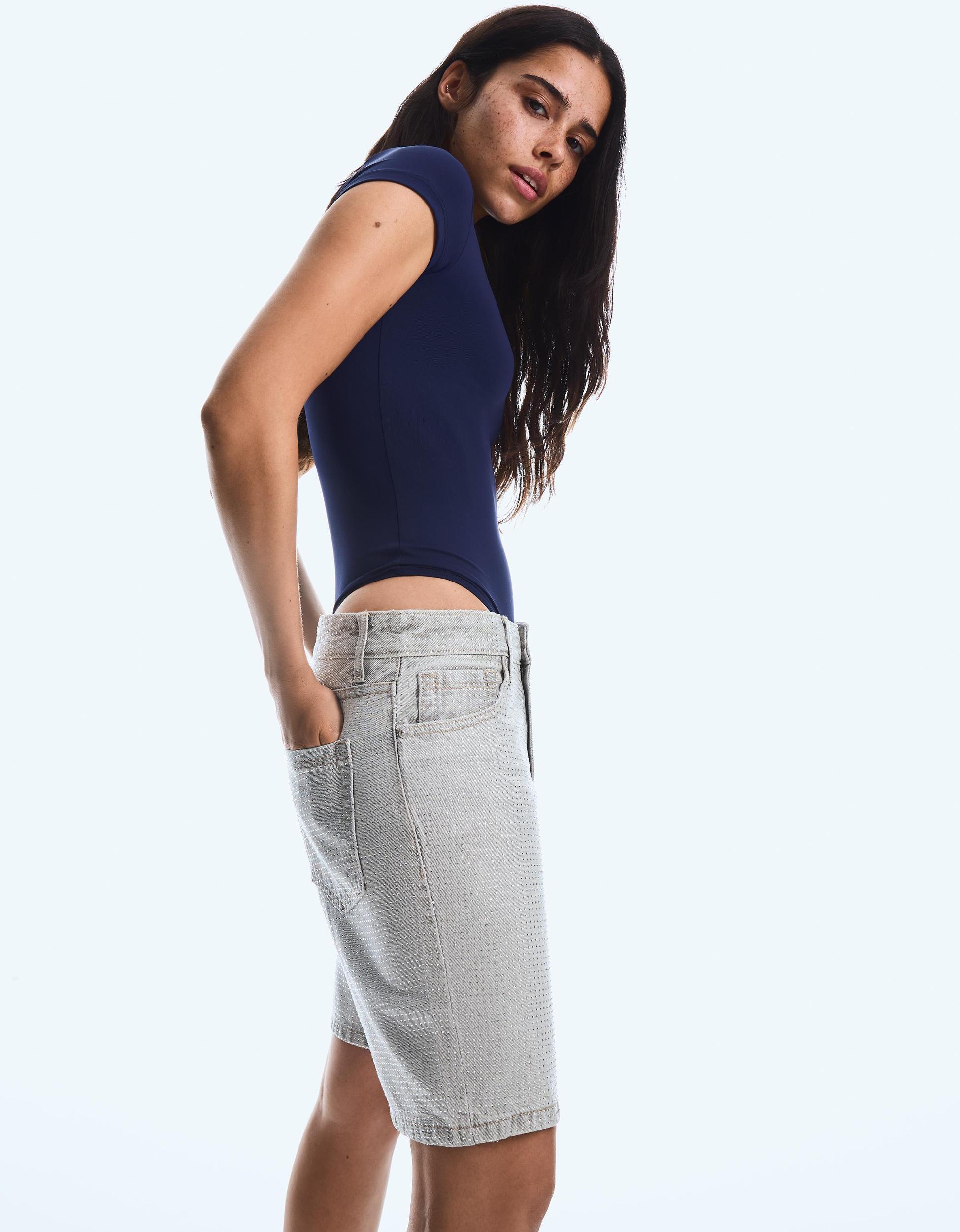 Short sleeve bodysuit Product Image