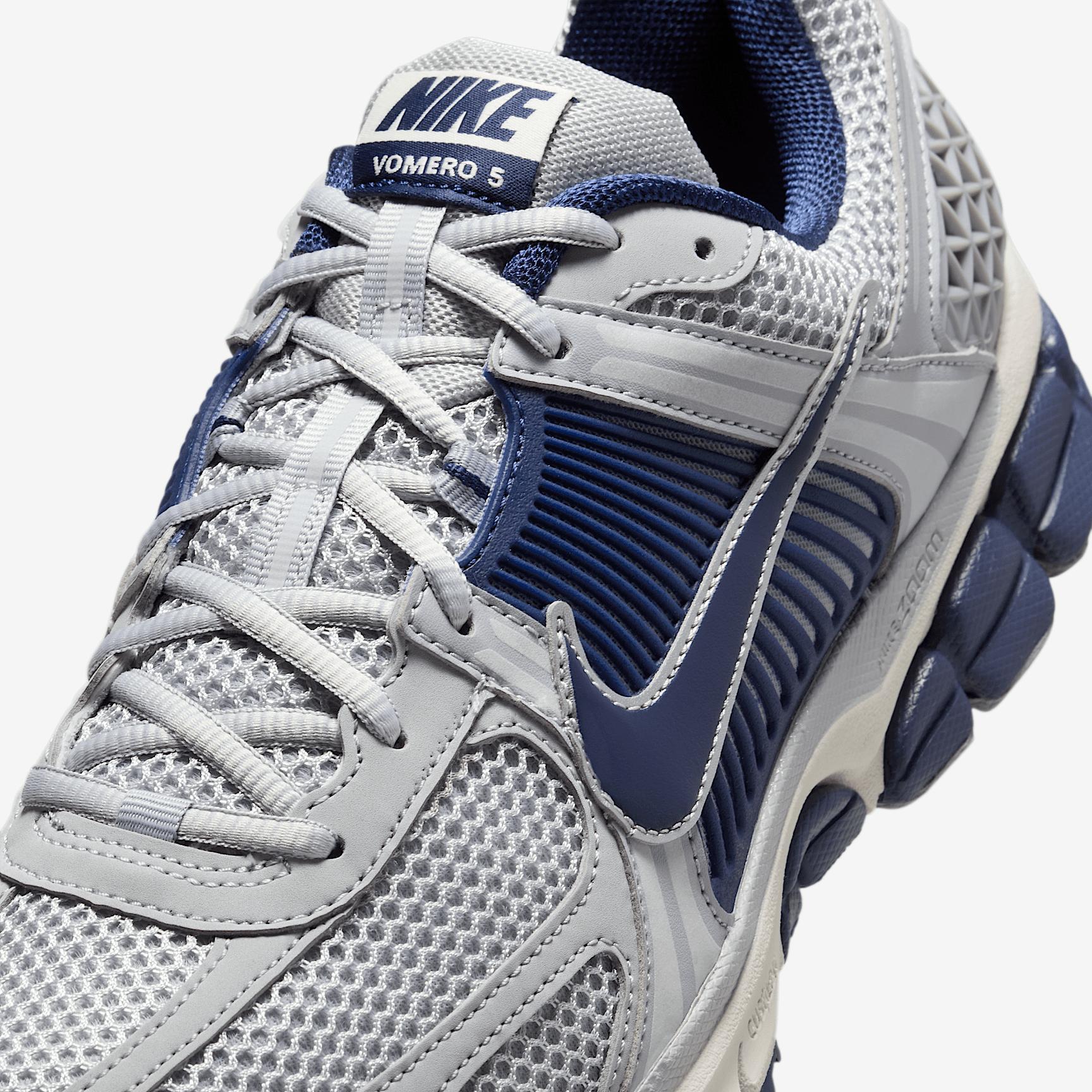 Nike Zoom Vomero 5 Men's Shoes Product Image