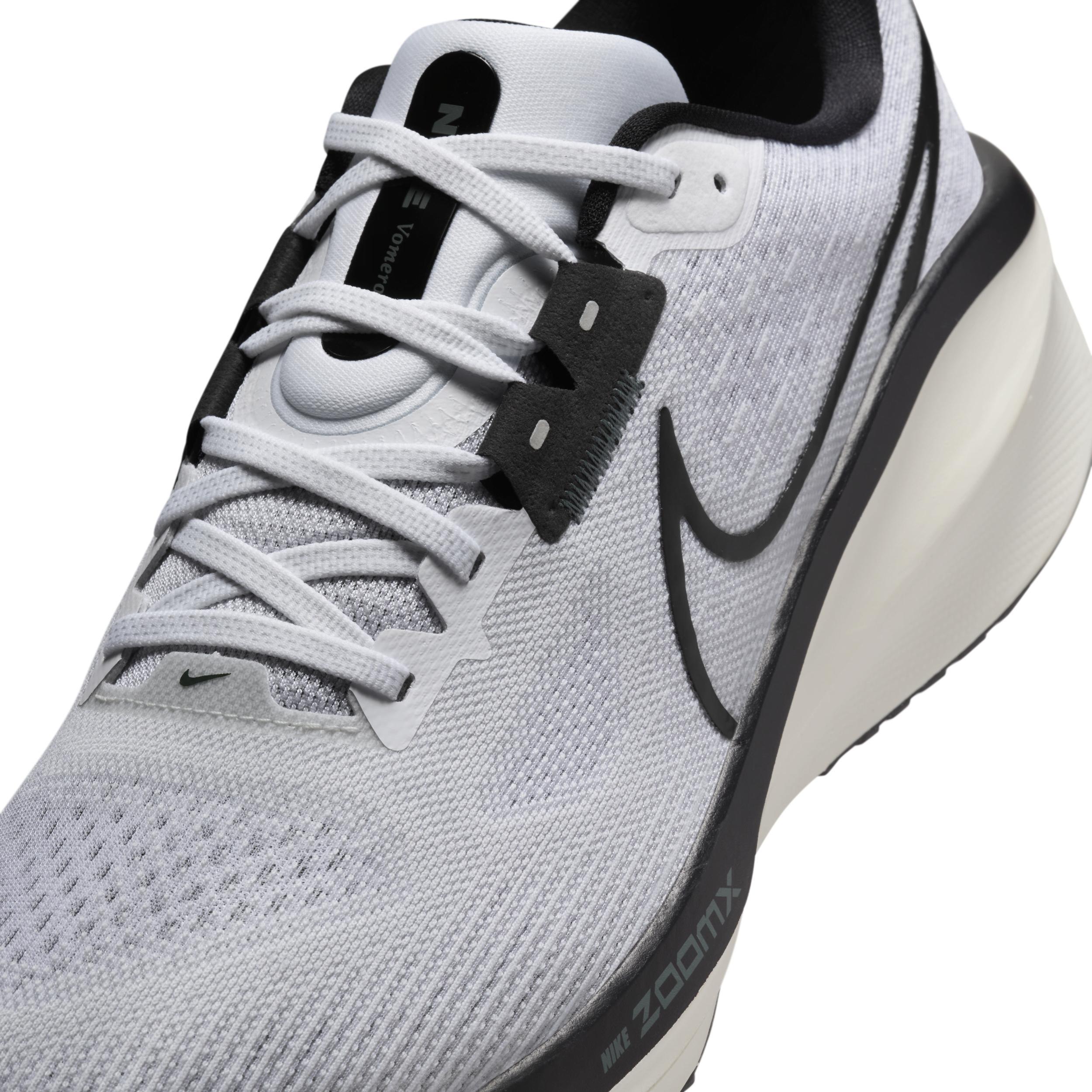 Nike Mens Nike Vomero 17 - Mens Running Shoes Product Image