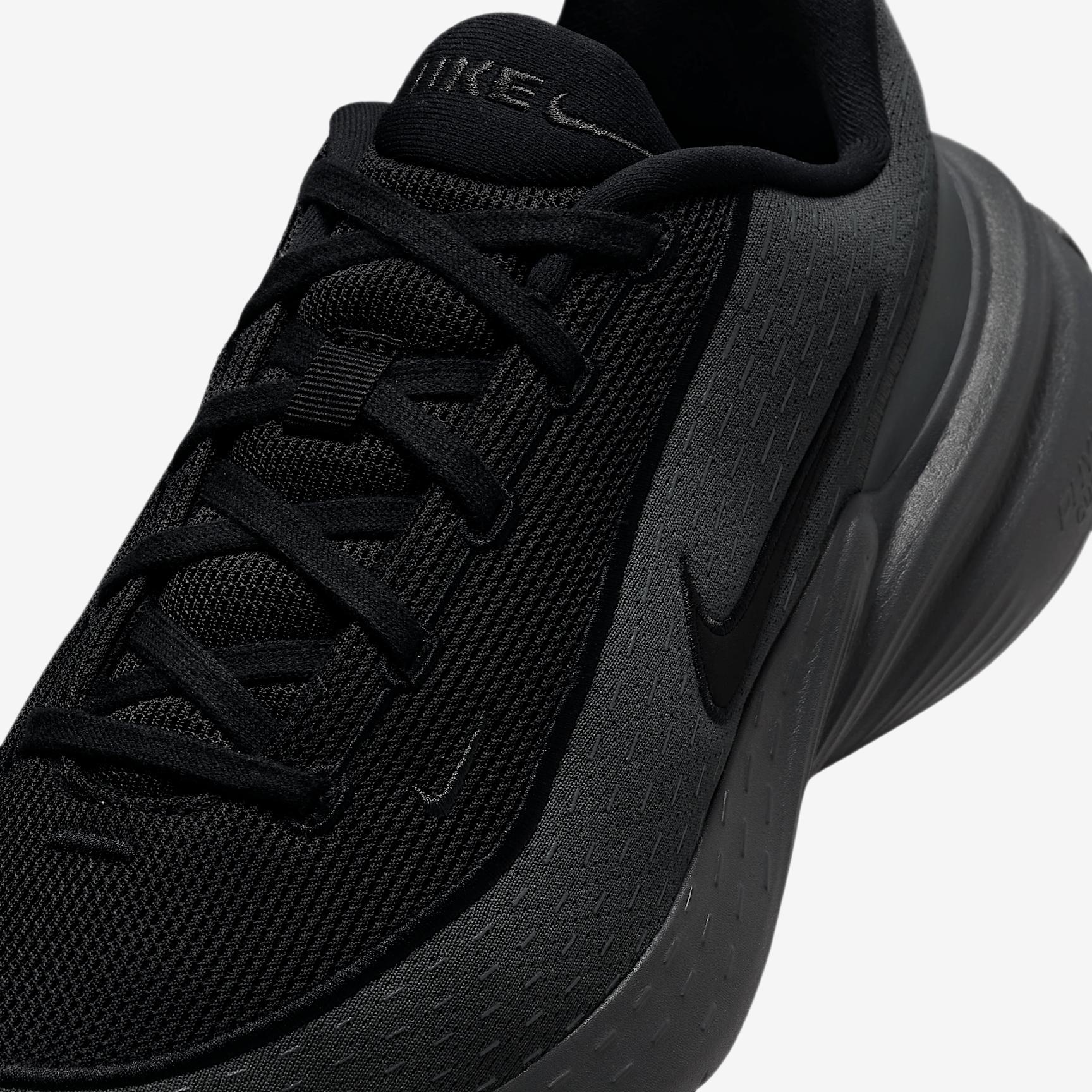 Nike Men's Uplift SC Shoes Product Image