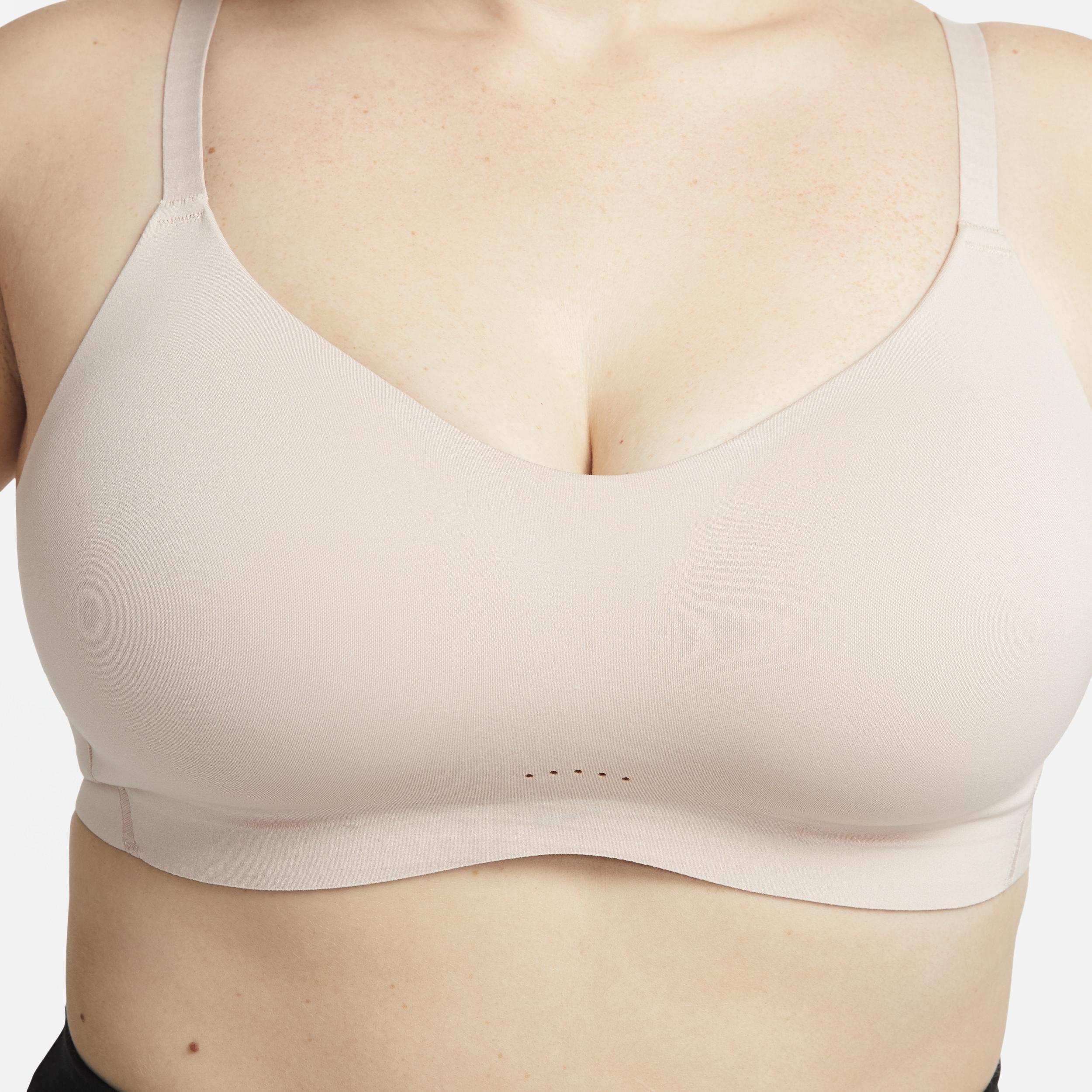 Nike Women's Alate Minimalist Light-Support Padded Sports Bra Product Image