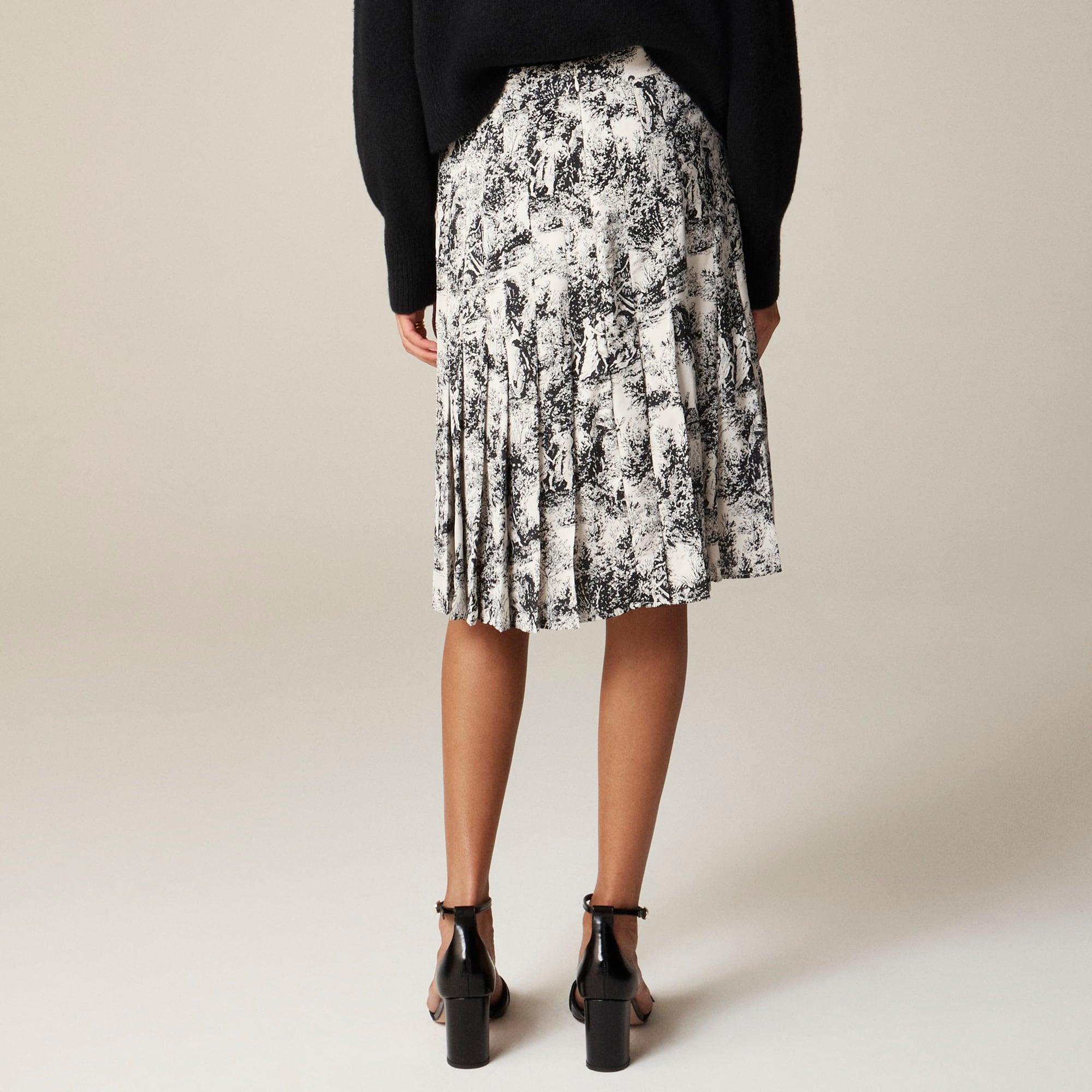 Pleated knee-length skirt in drapey viscose twill Product Image