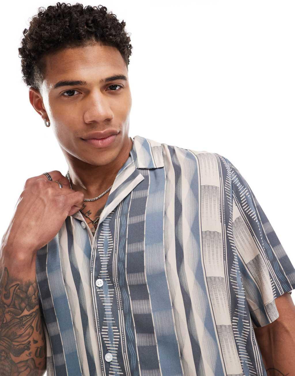 ASOS DESIGN relaxed revere shirt in pattern print Product Image