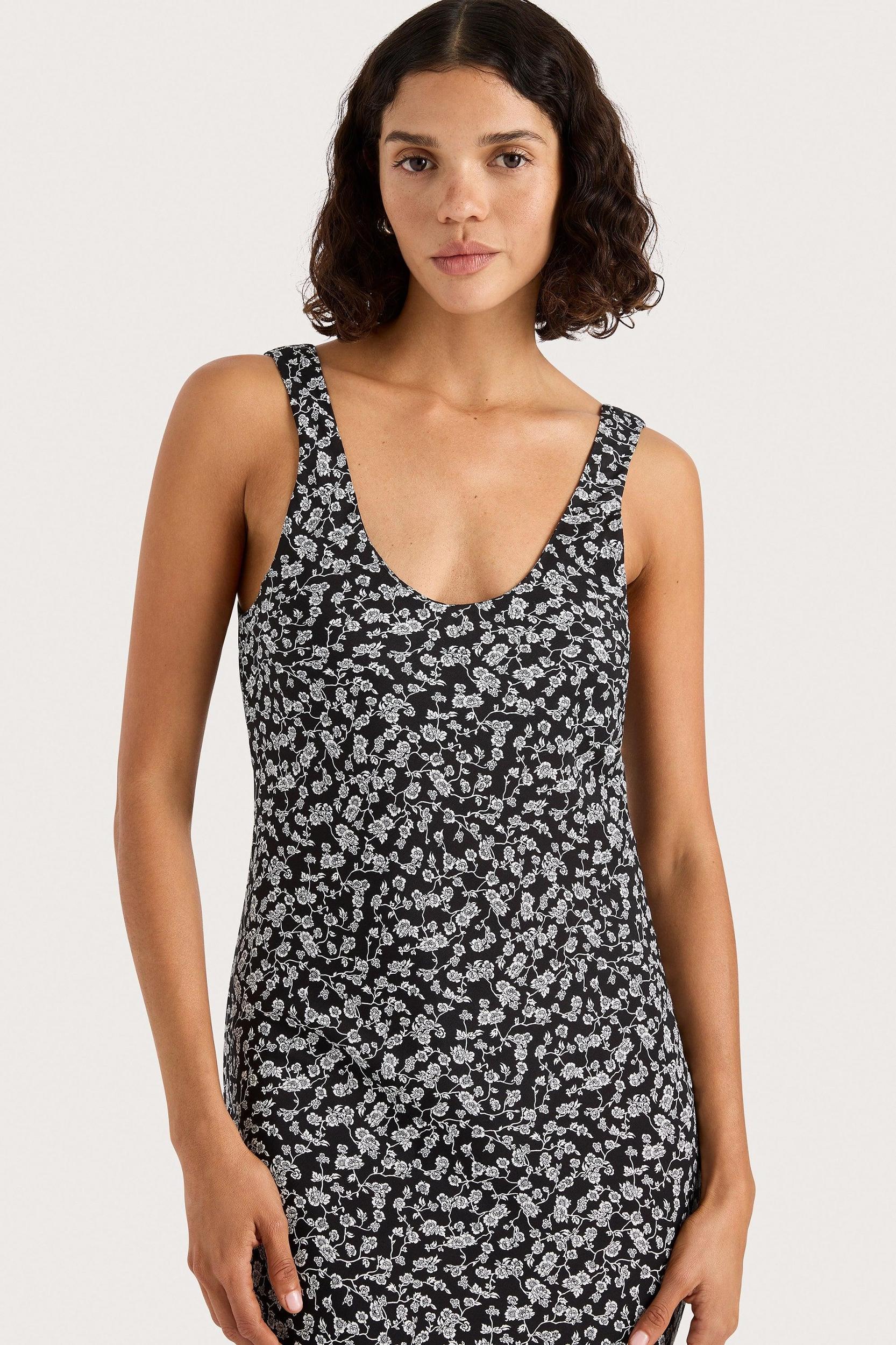 Olivia Maxi Dress Amaryllis Floral Black Product Image