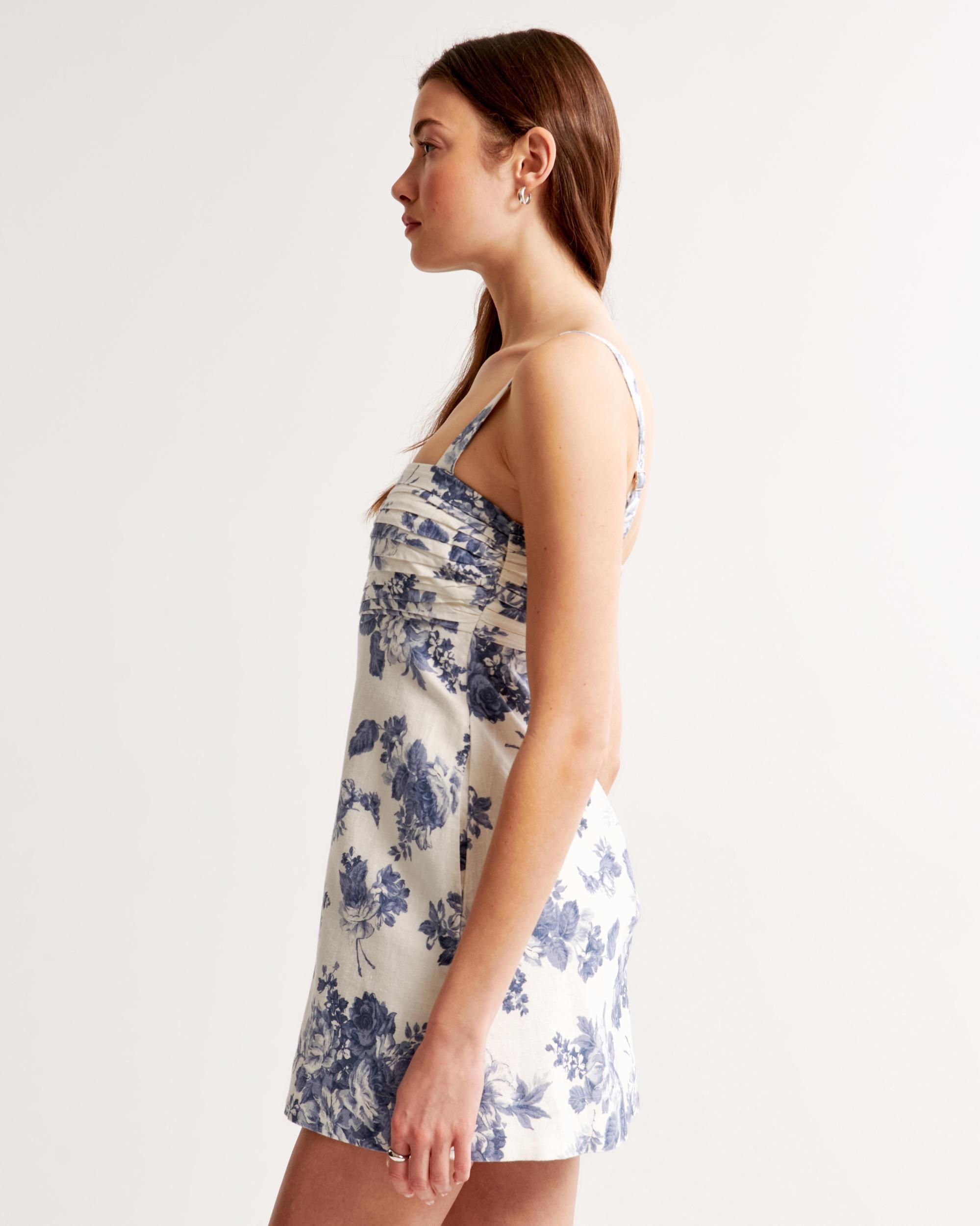 The A&F Emerson Linen-Blend Skort Product Image