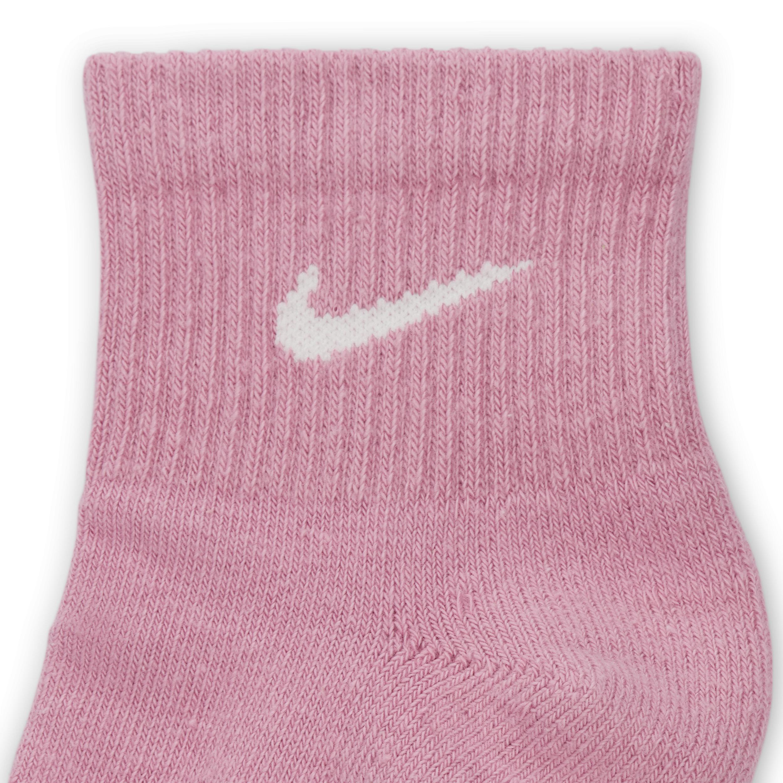 Nike Mens Everyday Plus Cushioned Training Ankle Socks (3 Pairs) Product Image