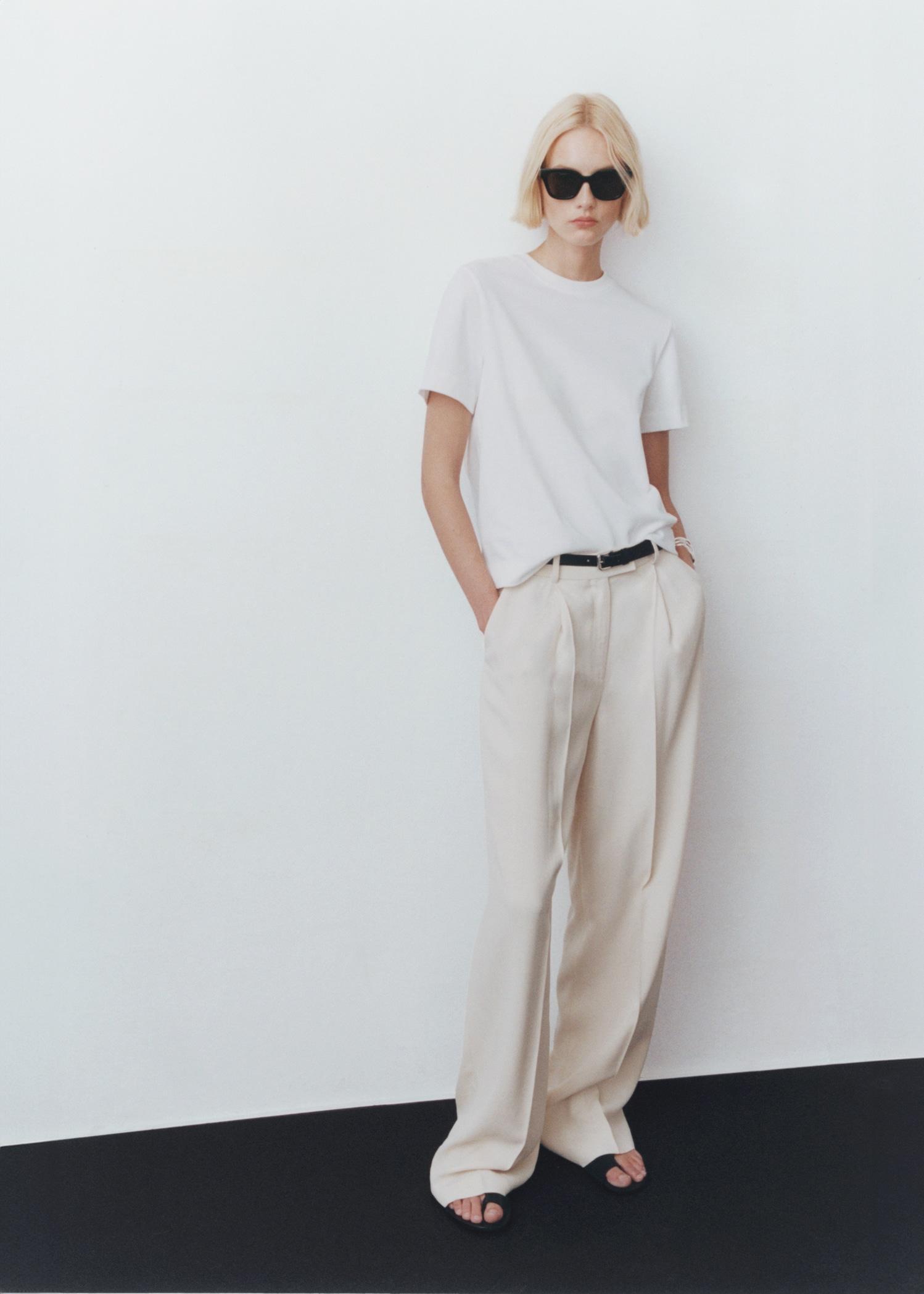 Short-sleeved cotton t-shirt - Women | MANGO USA Product Image