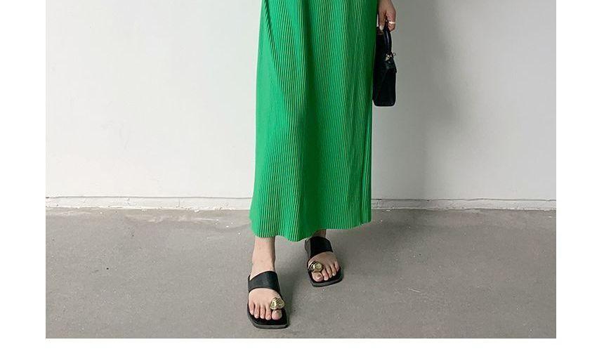 Short-Sleeve Crew Neck Plain Ribbed Maxi Smock Dress Product Image