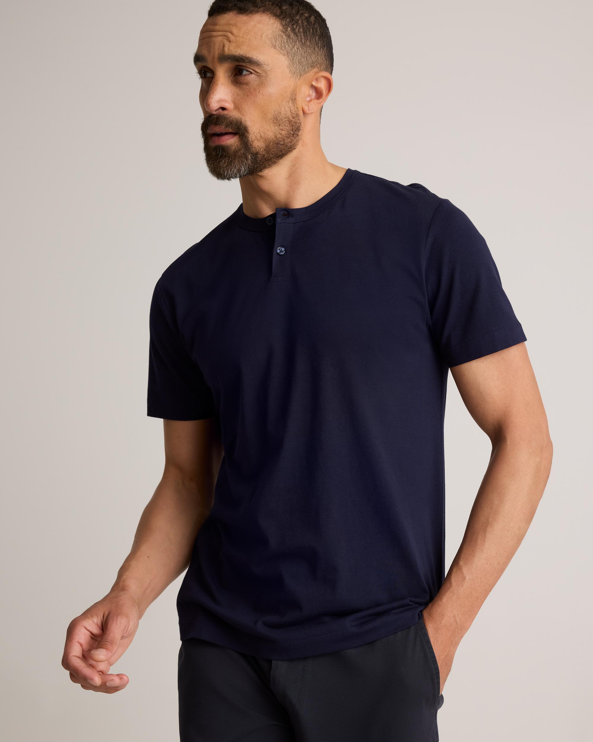 Quince | Men's 100% Pima Cotton Luxe Touch Henley Organic Cotton Product Image