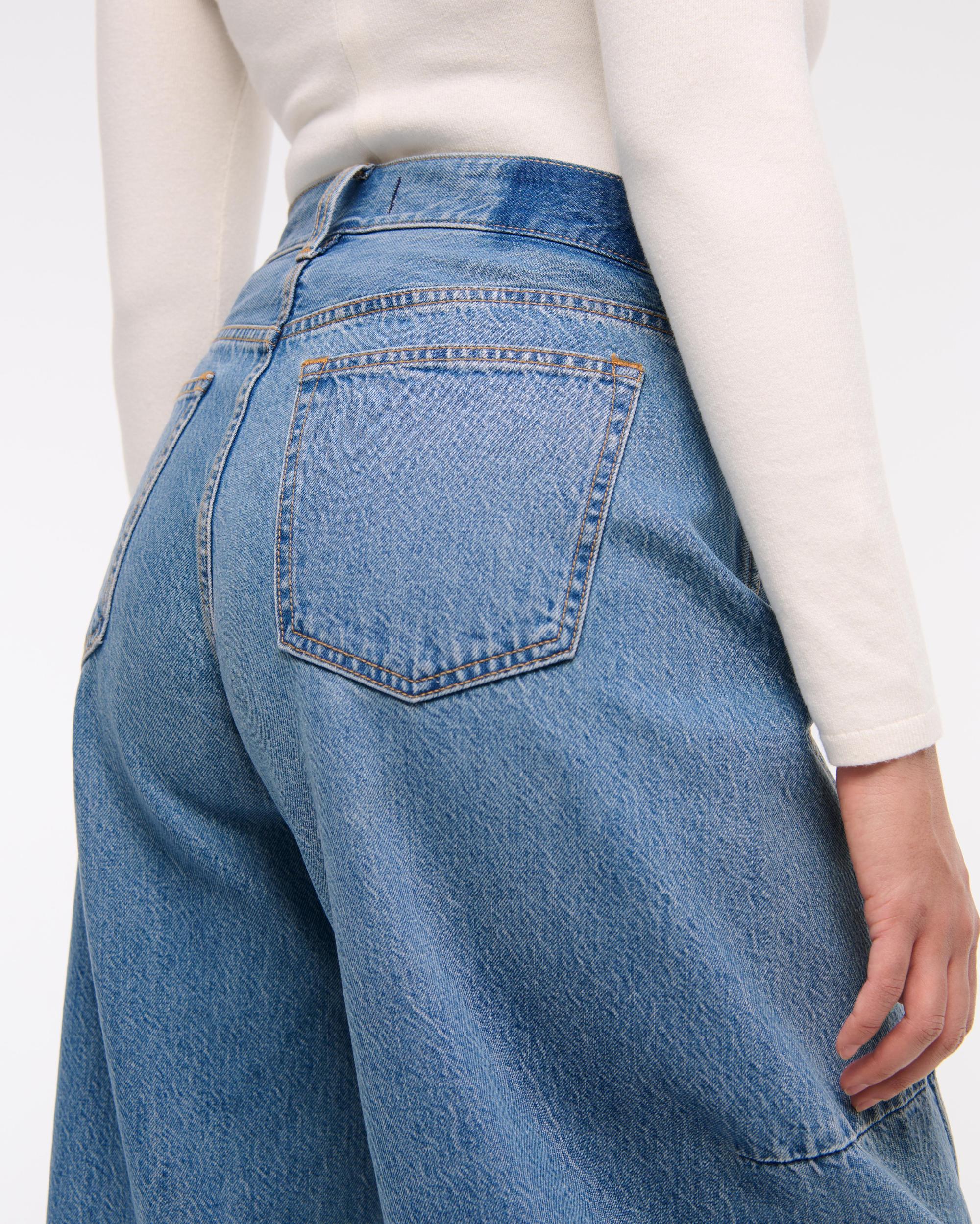 Curve Love Mid Rise Ultra Barrel Jean Product Image