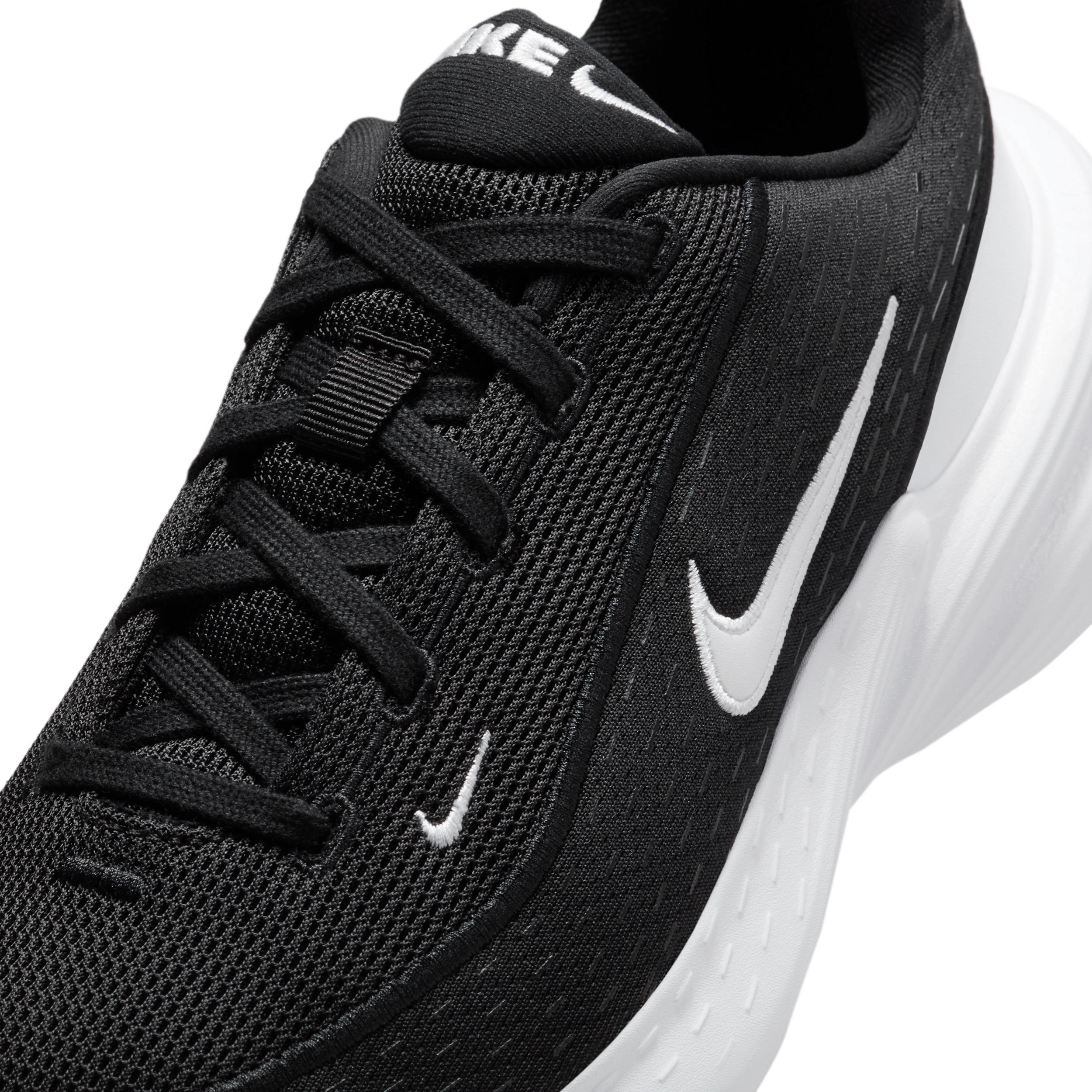Nike Women's Uplift SC Shoes Product Image