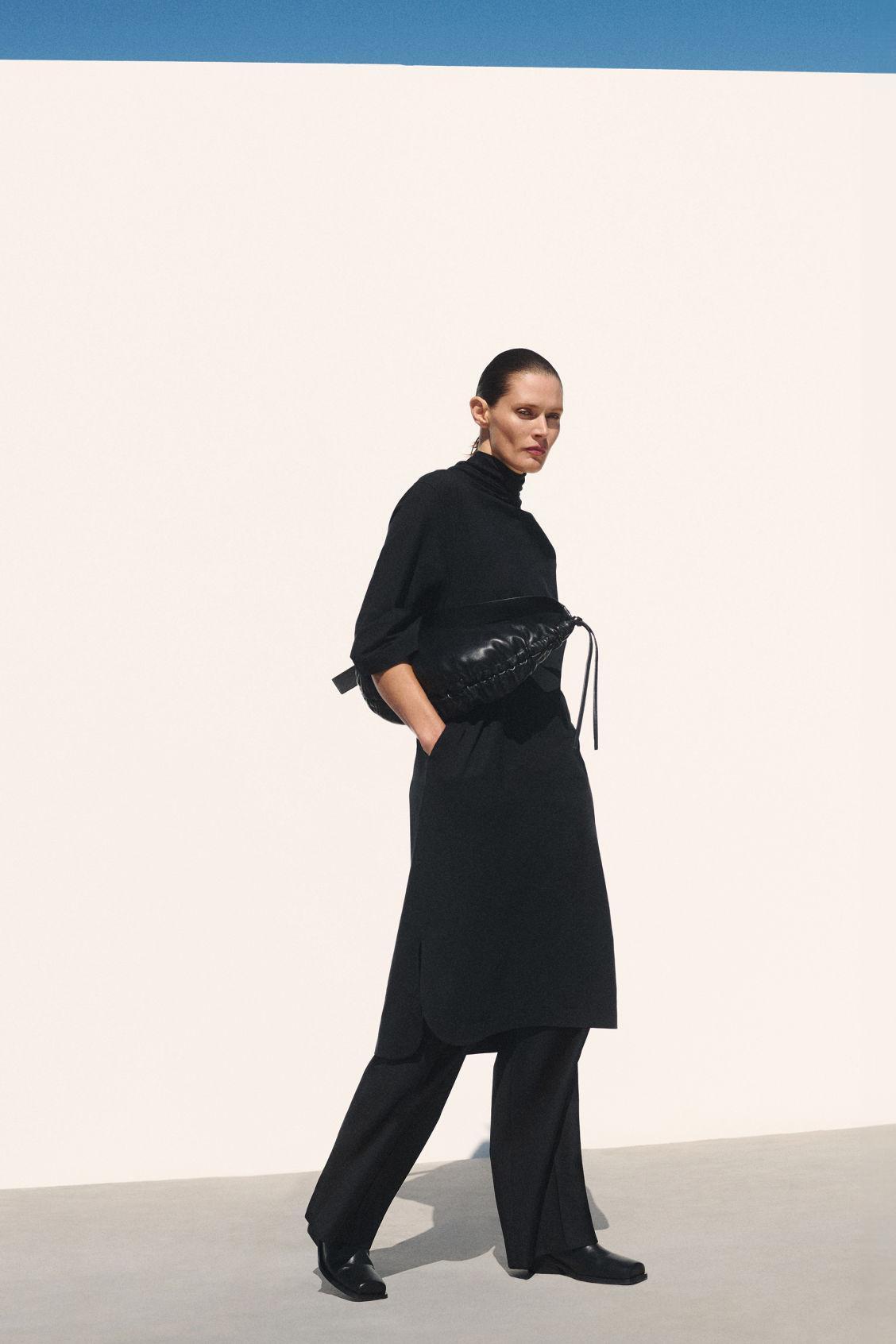 REGULAR ELASTICATED WOOL STRAIGHT-LEG PANTS Product Image