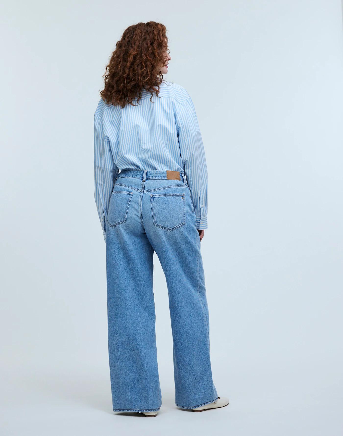 Curvy Low-Rise Superwide-Leg Jeans in Kendall Wash Product Image