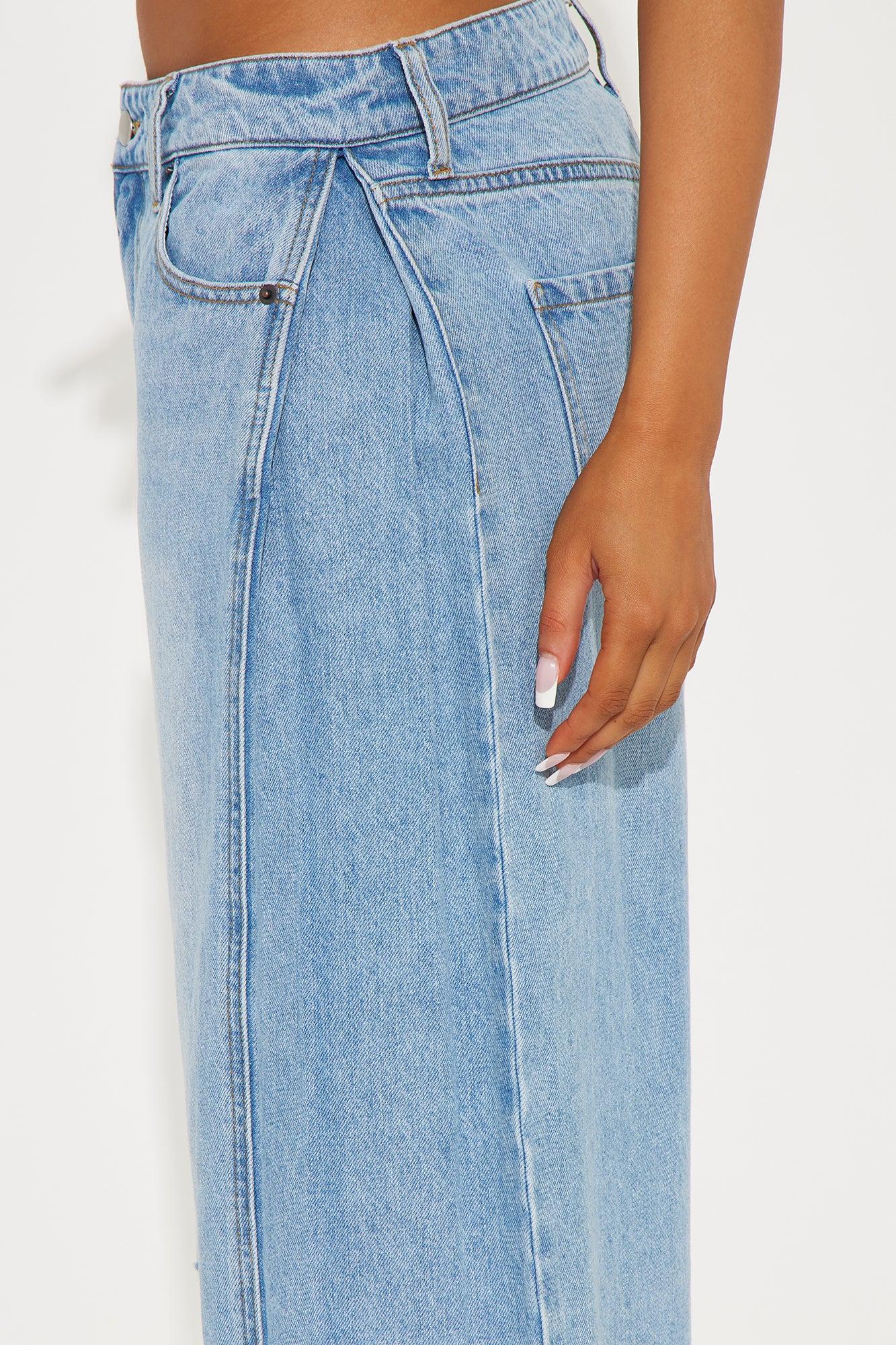 Aleksa Pleated Non Stretch Denim Jorts - Light Wash Product Image