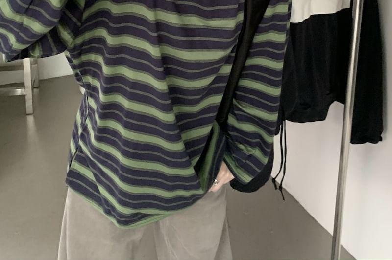 Long-Sleeve Crewneck Striped Tee Product Image