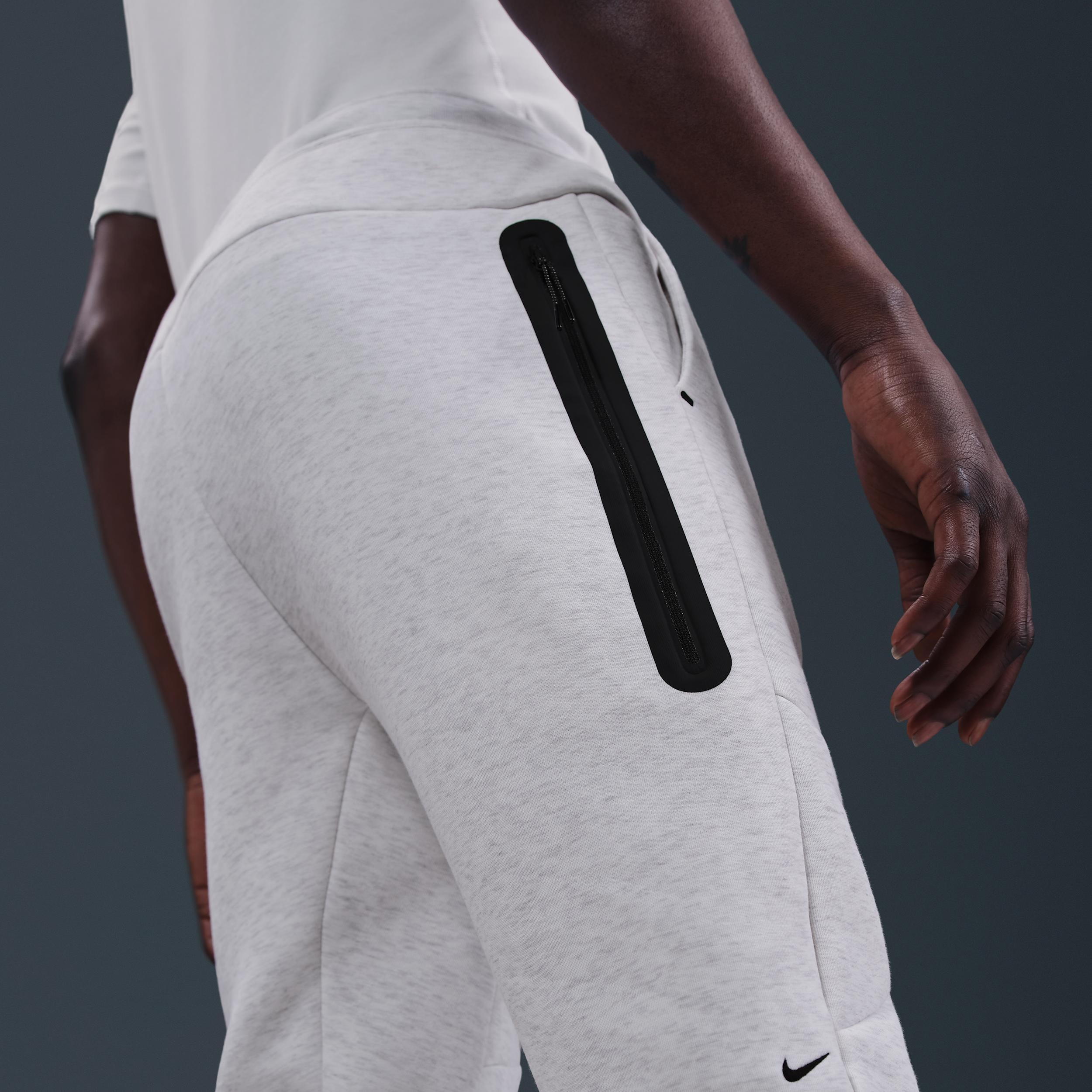 Nike Men's Tech Fleece Jogger Pants Product Image