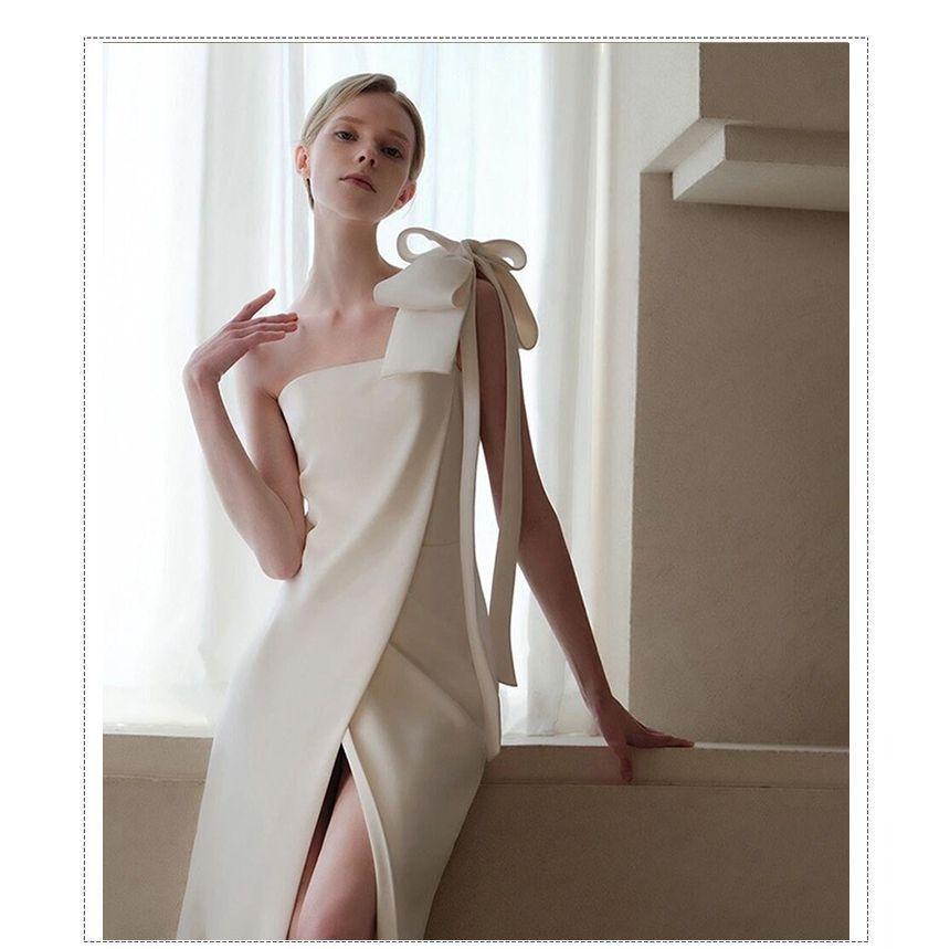 One-Shoulder Bow Slit Sheath Cocktail Dress Product Image
