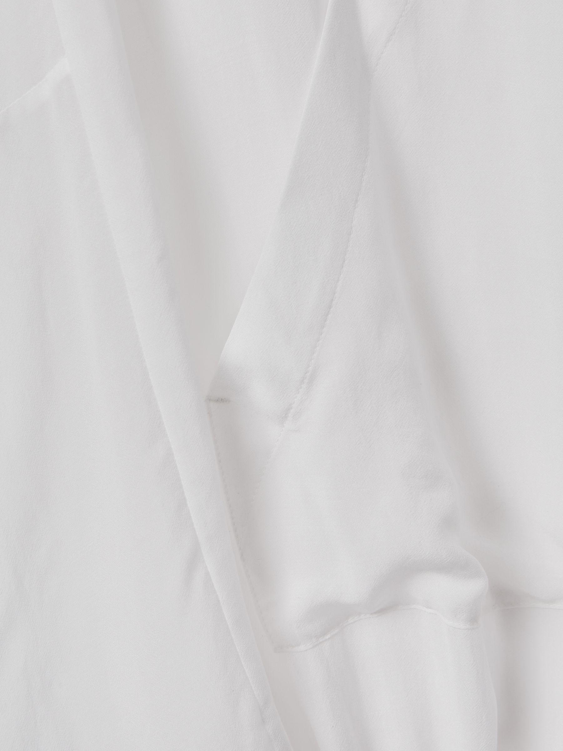 Drawstring Hem Kaftan in White Product Image