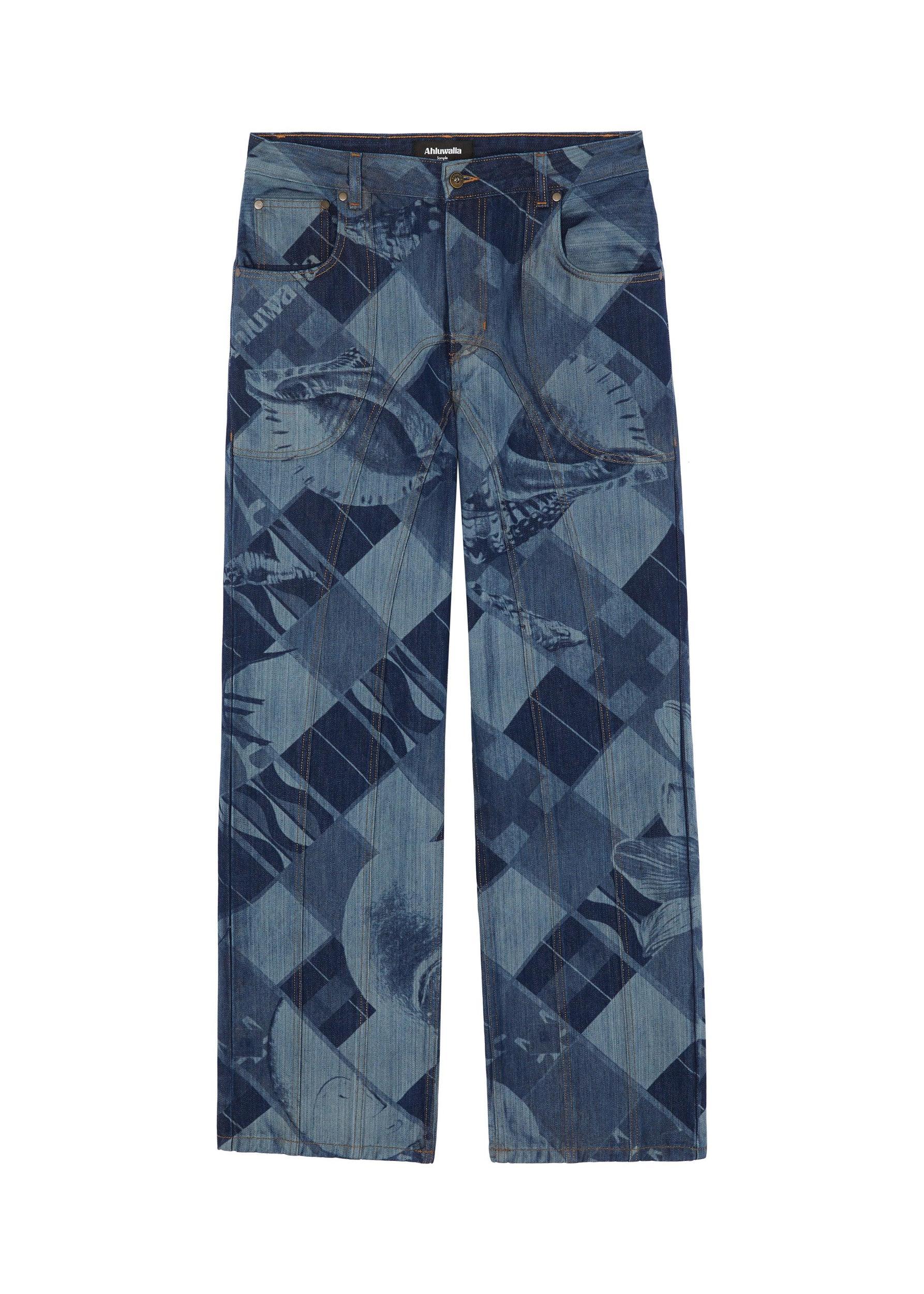 Signature Low Rise Jeans SS24 Female Product Image