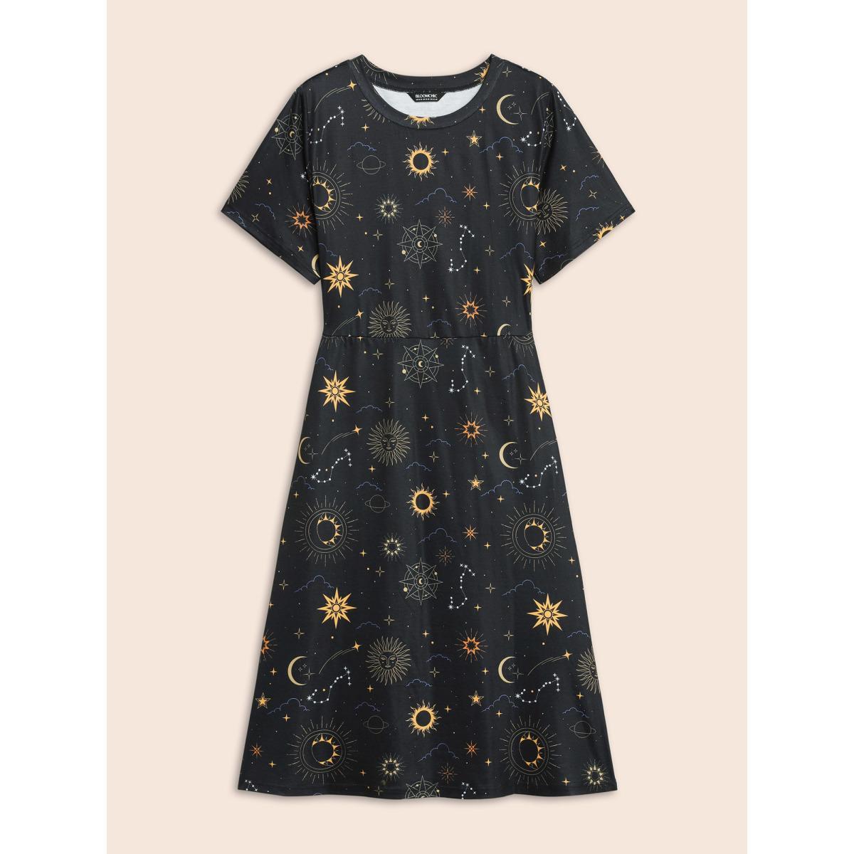 Plus Size Sun & Star Print Crew Neck Pocket Dress Midnight Women Casual Non Round Neck Short sleeve Curvy BloomChic 18-20/2X Product Image