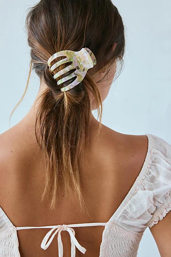 Amelia Curved Claw Clip Womens at Urban Outfitters Product Image