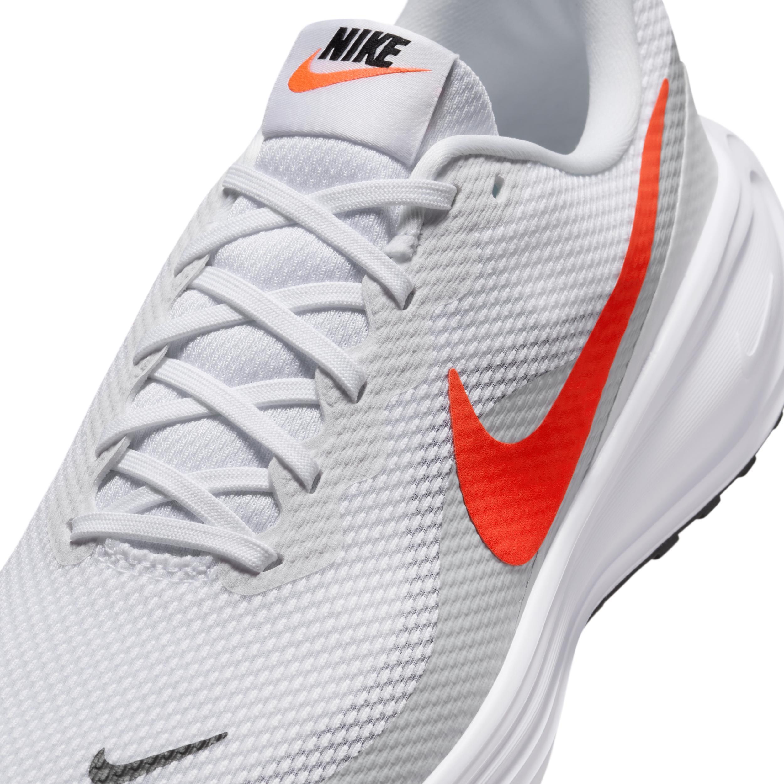 Nike Men's Revolution 8 Road Running Shoes Product Image