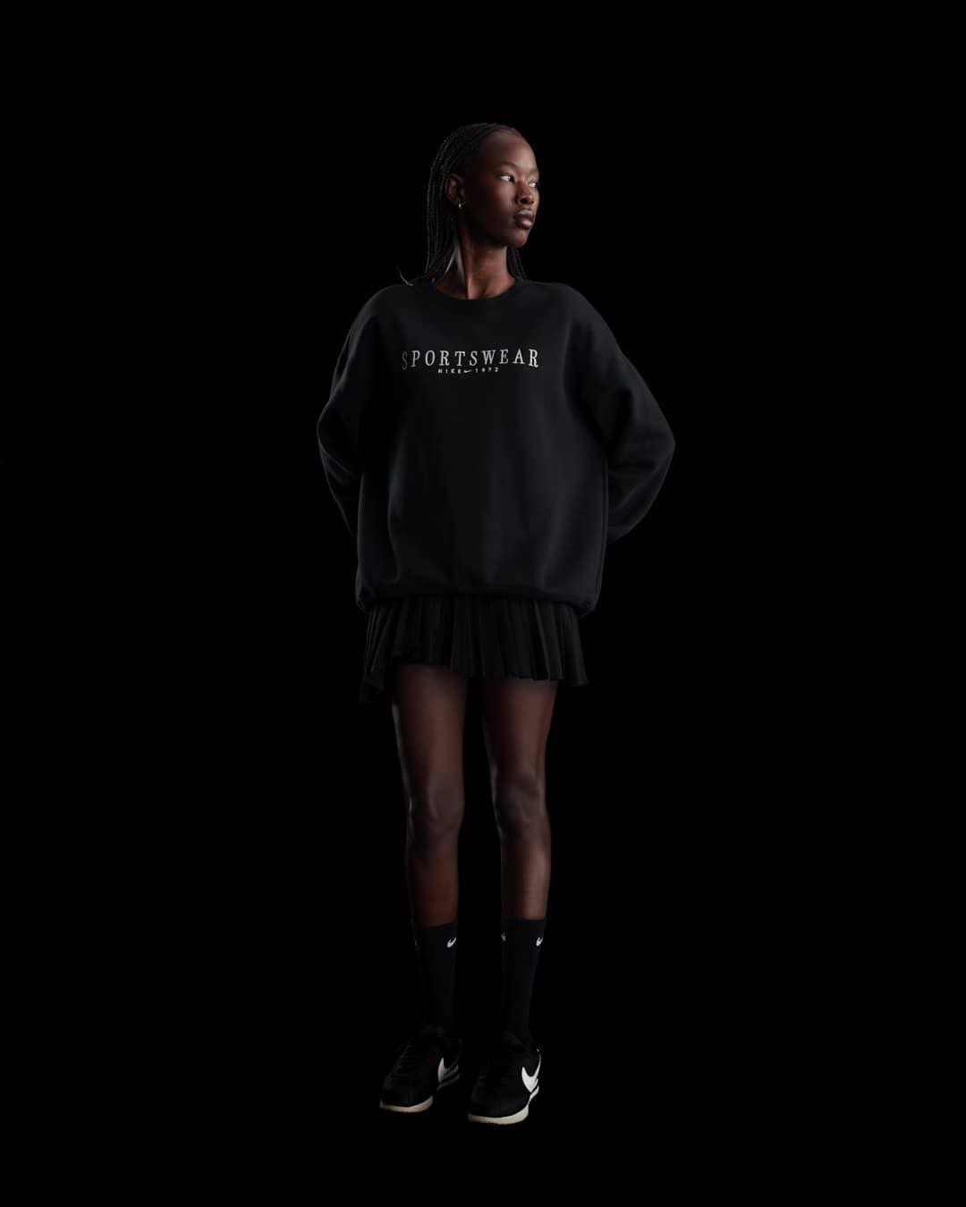 Nike Sportswear Phoenix Fleece Women's Oversized Crew-Neck Sweatshirt Product Image