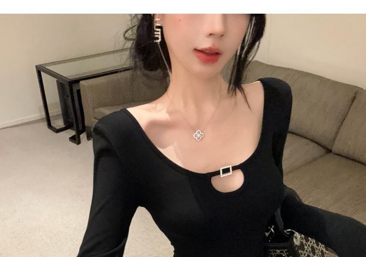Long-Sleeve Scoop Neck Plain Cutout Buckled Midi Sheath Dress Product Image
