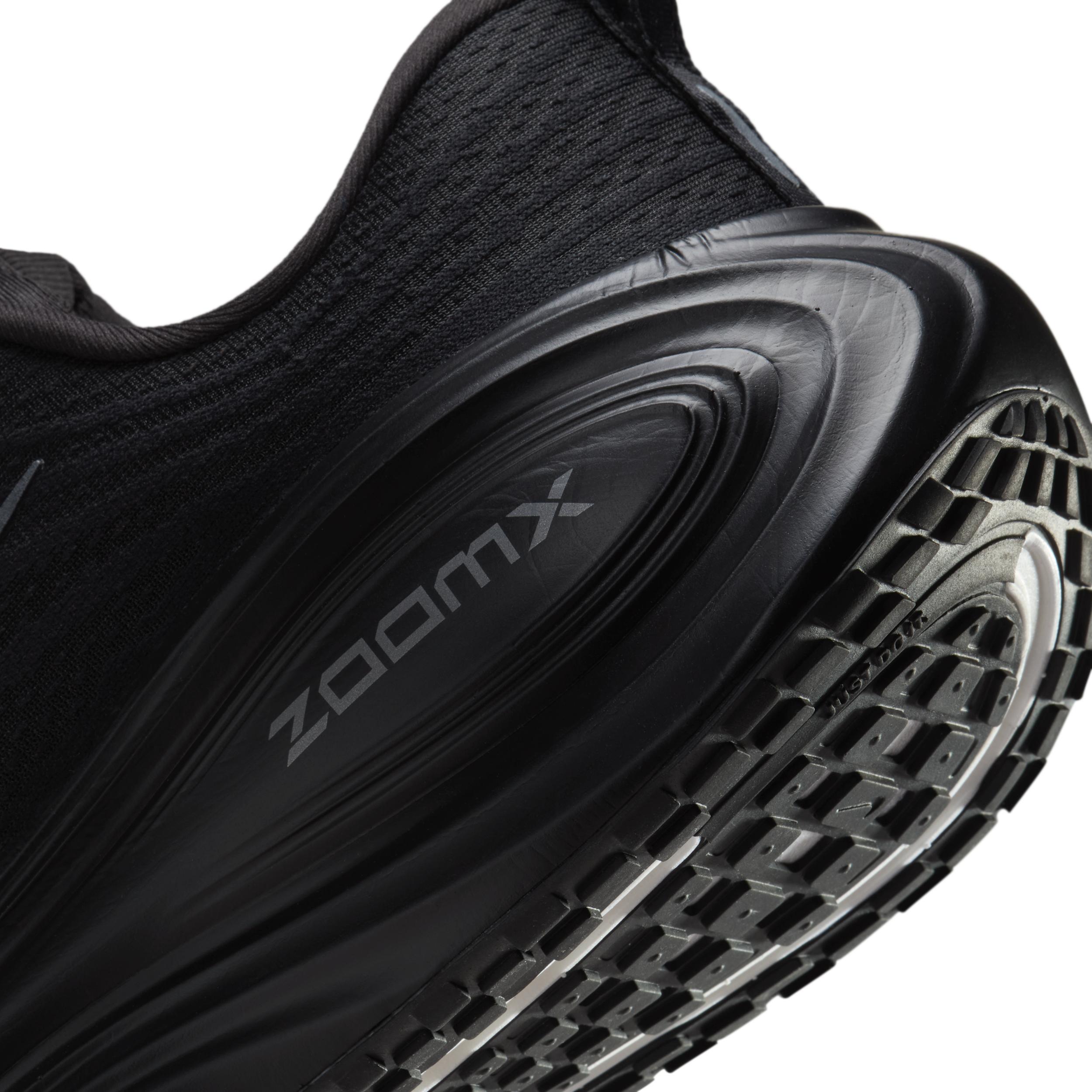 Nike Men's Vomero Plus Road Running Shoes Product Image