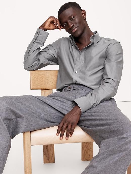 Standard-Fit Wrinkle-Resistant Dress Shirt Product Image