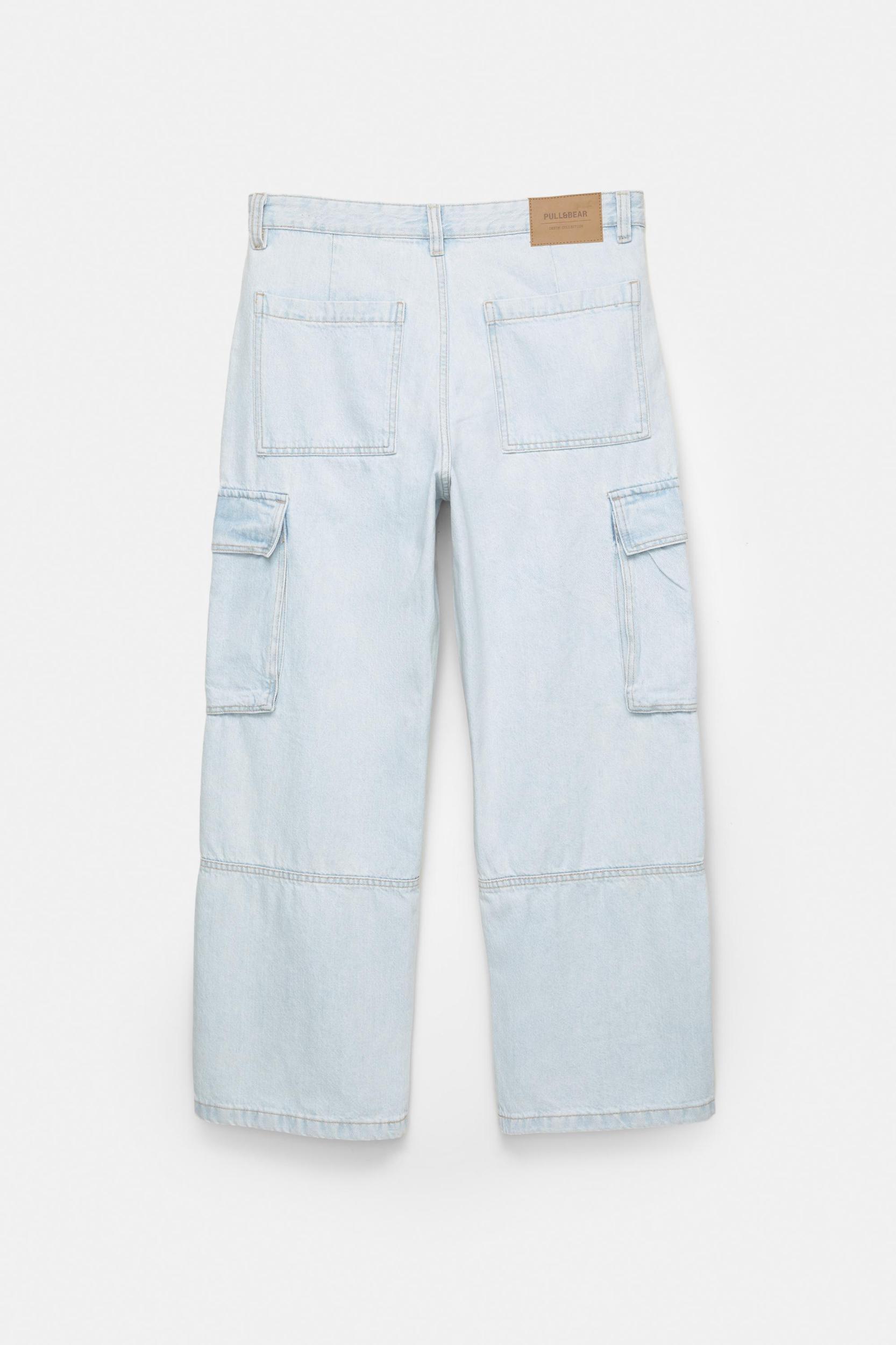 Baggy cargo jeans Product Image