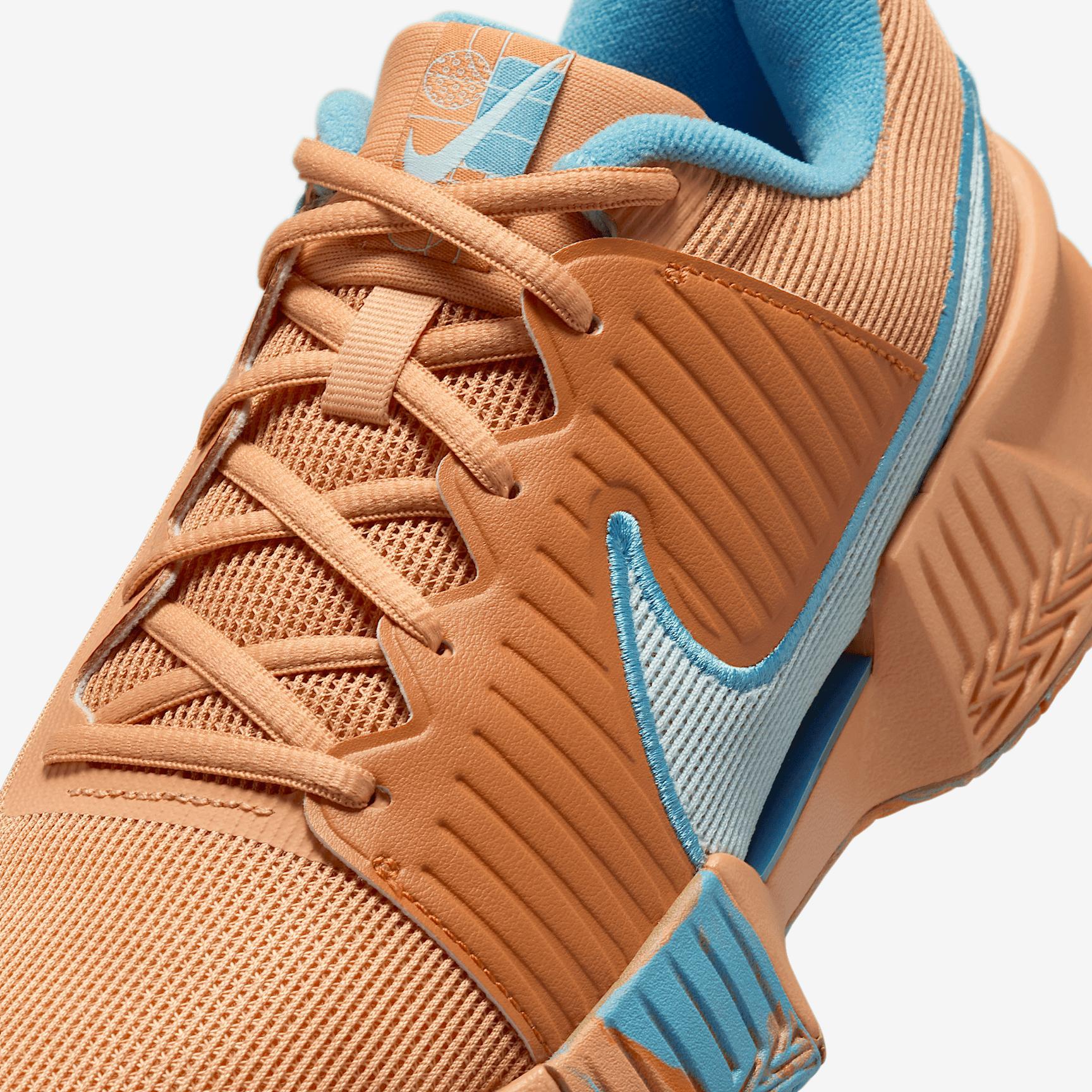 Nike Zoom Challenge Women's Pickleball Shoes Product Image