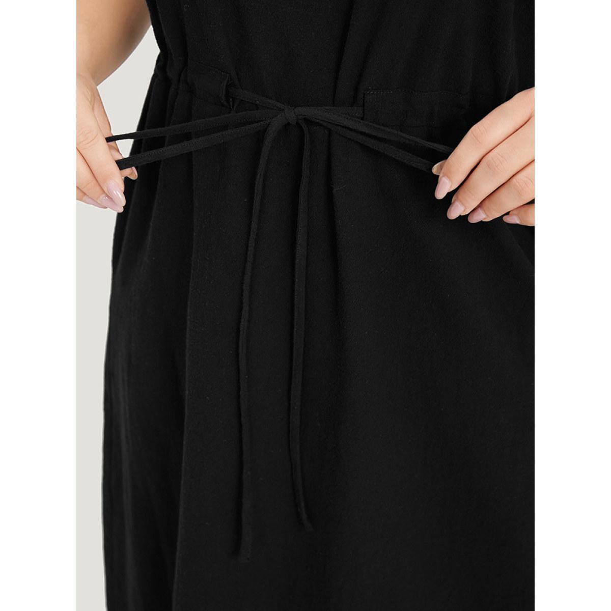 Plus Size Plain Pocket Drawstring Square Neck Tank Dress Black Women Casual Plain Square Neck Sleeveless Curvy Midi Dress BloomChic 28/5X Product Image