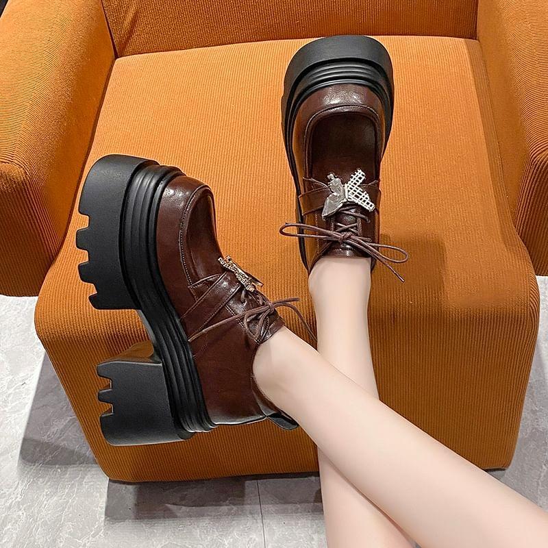 Butterfly Detail Platform Lace Up Oxfords Product Image