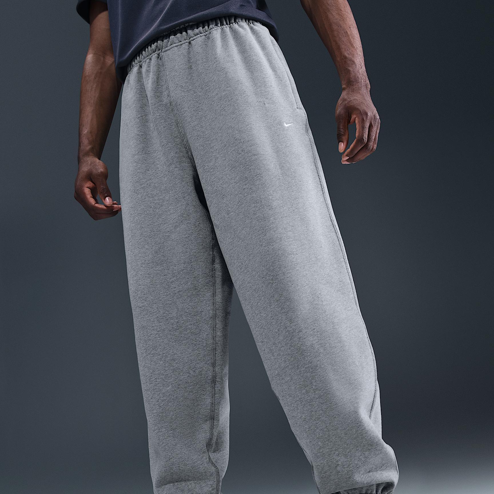 Nike Men's Solo Swoosh Cuffed Fleece Pants Product Image