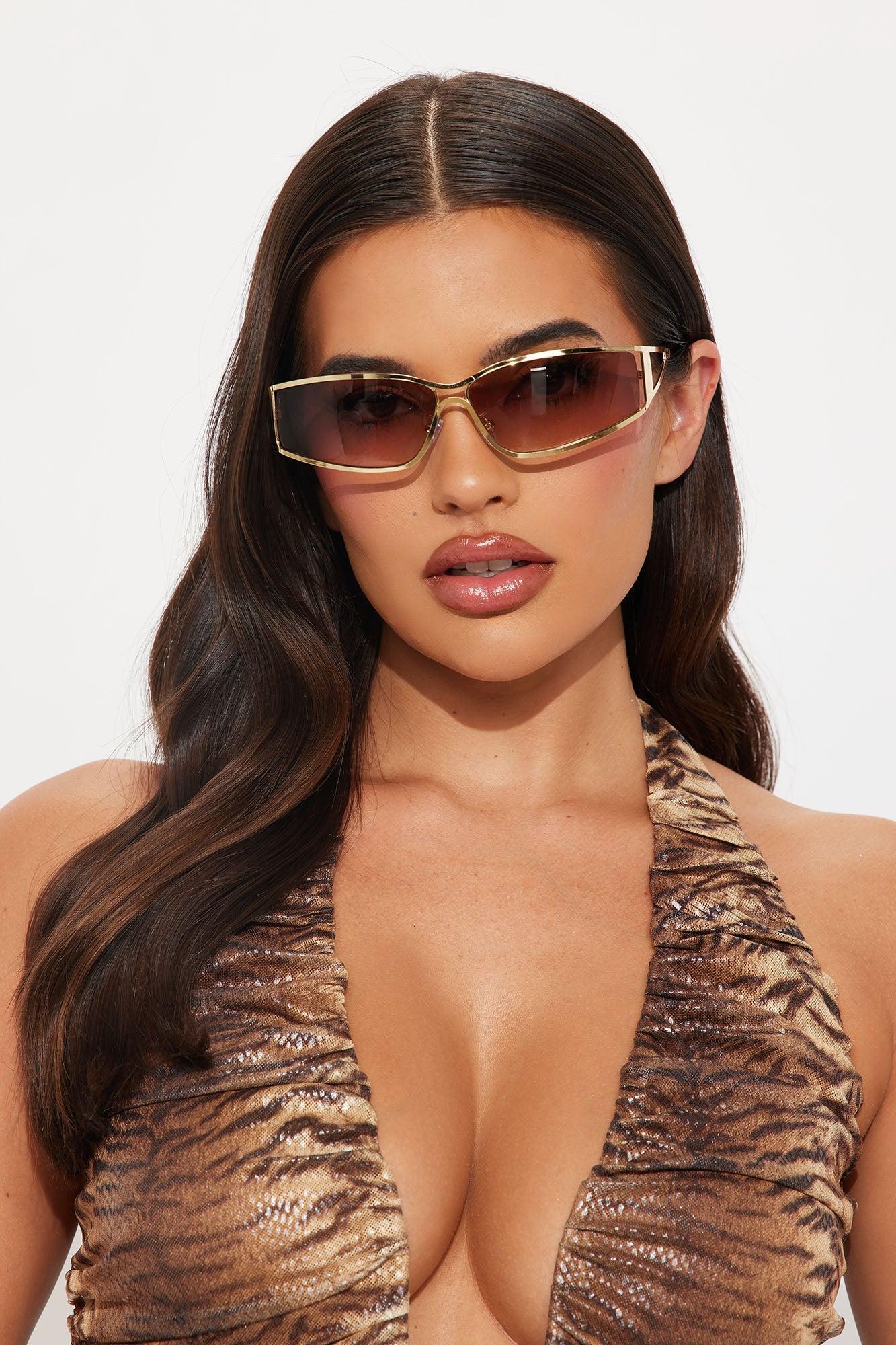 Eyes On It Square Sunglasses - Gold Female Product Image