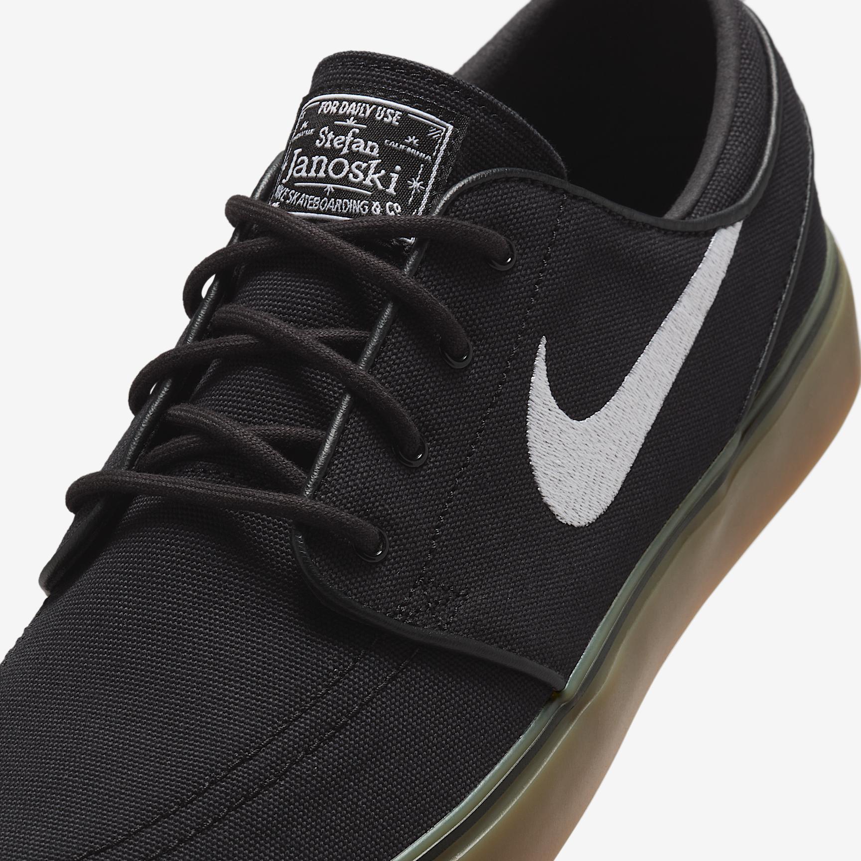Men's Nike SB Zoom Janoski OG+ Canvas Skate Shoes Product Image