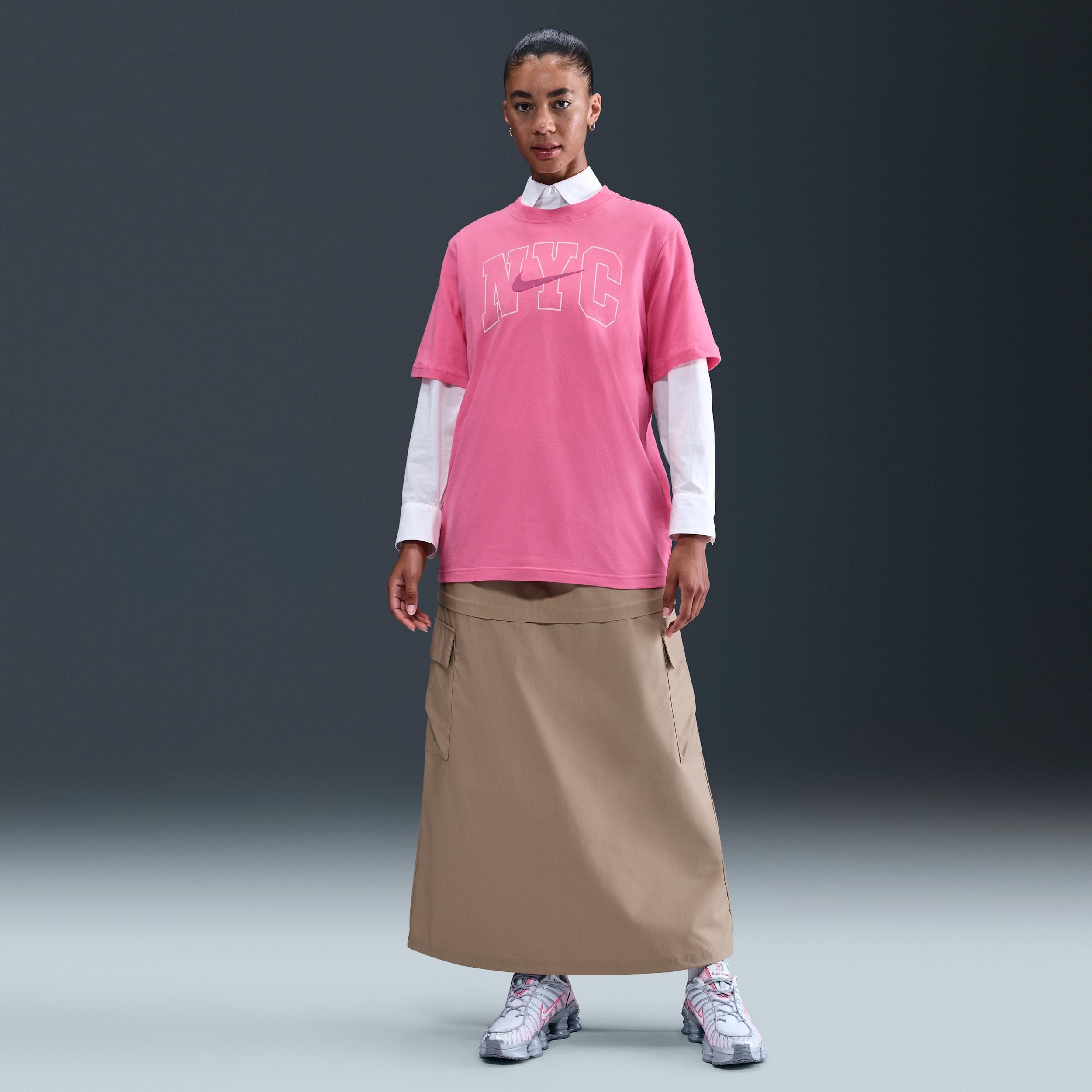 Women's Nike Sportswear Essential Graphic T-Shirt Product Image