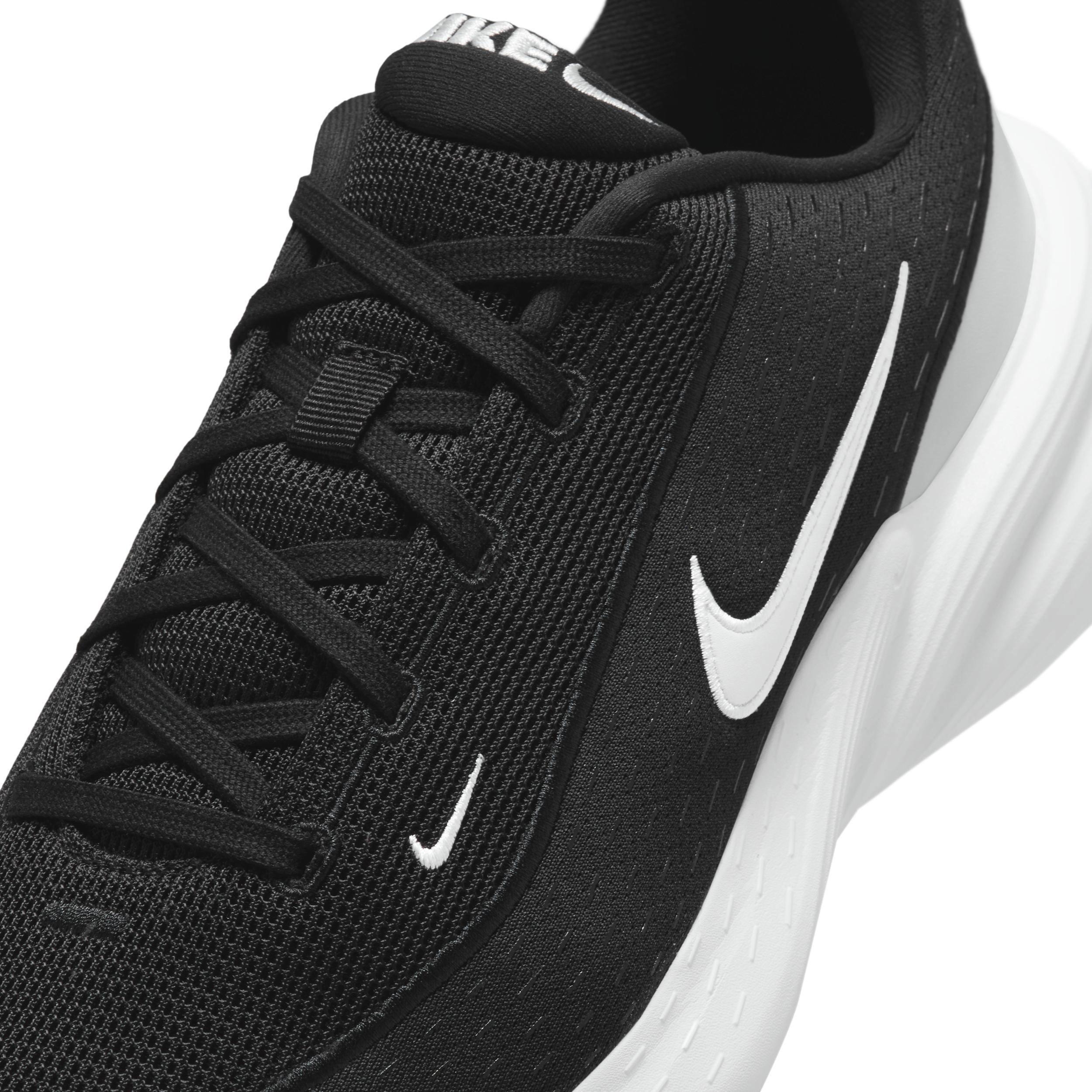 Nike Men's Uplift SC Shoes Product Image