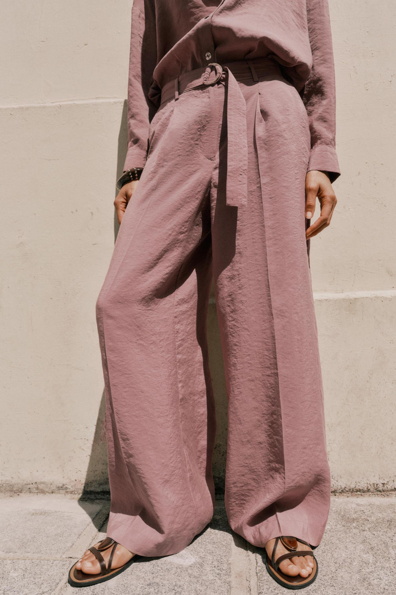 FLOWY WIDE LEG BELTED PANTS Product Image