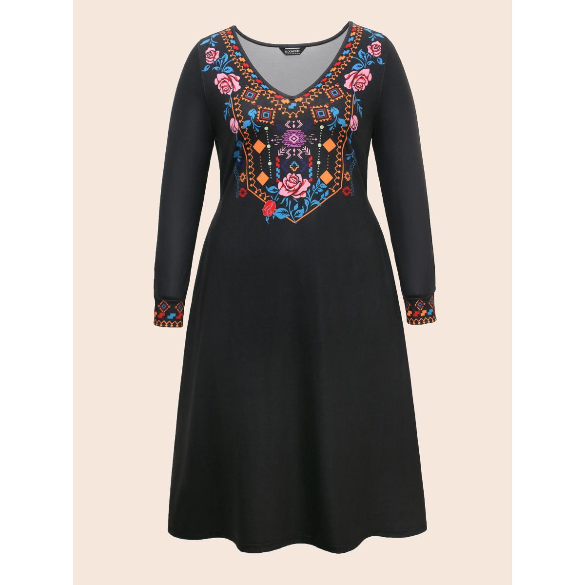 Plus Size Bandana Print V Neck Midi Dress Black Women Resort Non V-neck Long Sleeve Curvy BloomChic 28/5X Product Image