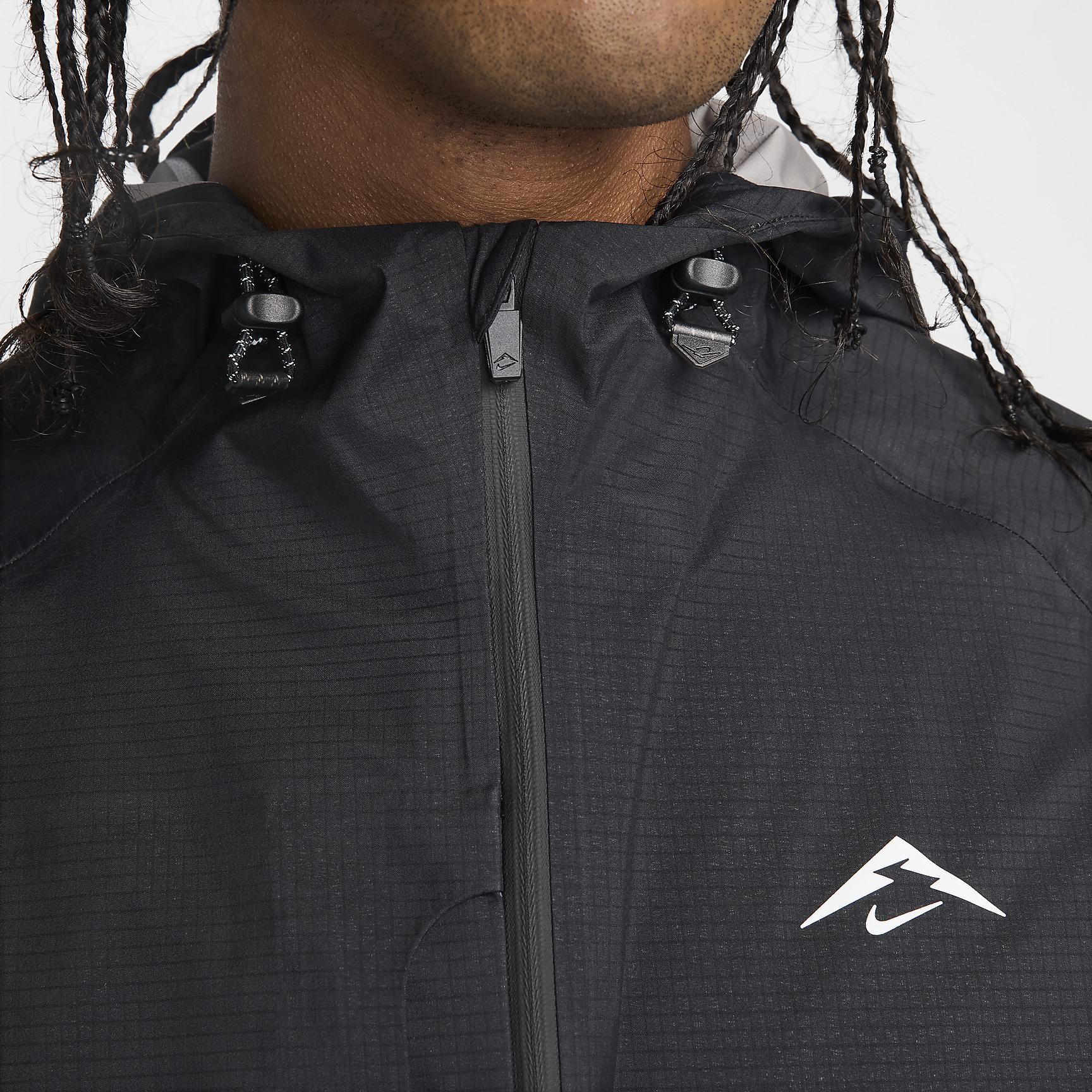 Nike Men's Cosmic Peaks Storm-FIT ADV Running Jacket Product Image