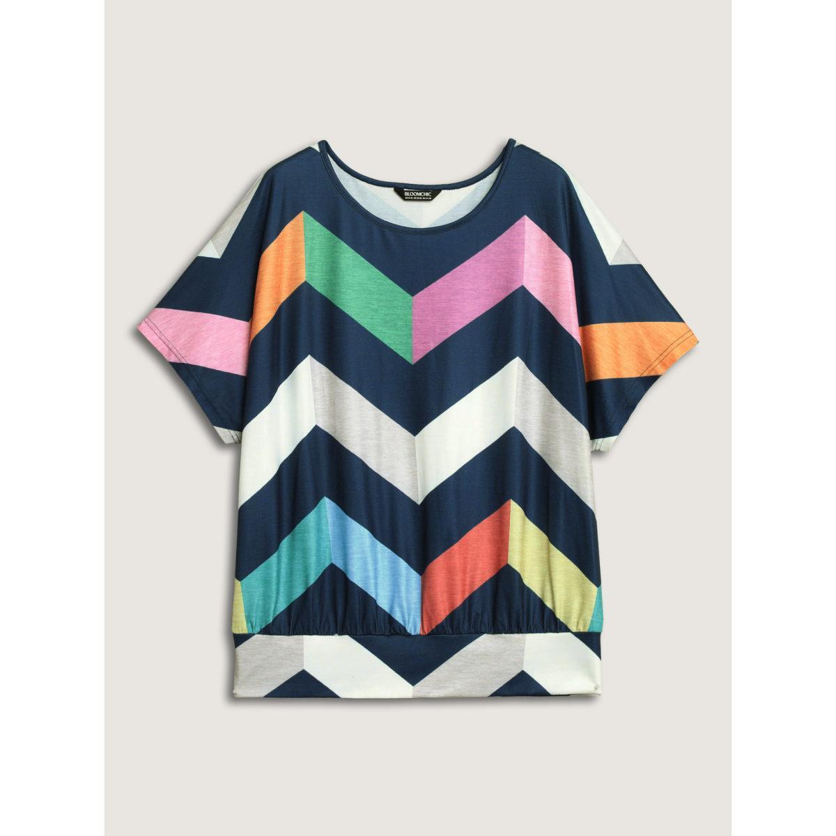 Plus Size Color Block Wavy Print T-Shirt Multicolor Women Contrast Round Neck Loose Everyday-Casual T-shirts BloomChic 14-16/1X Product Image