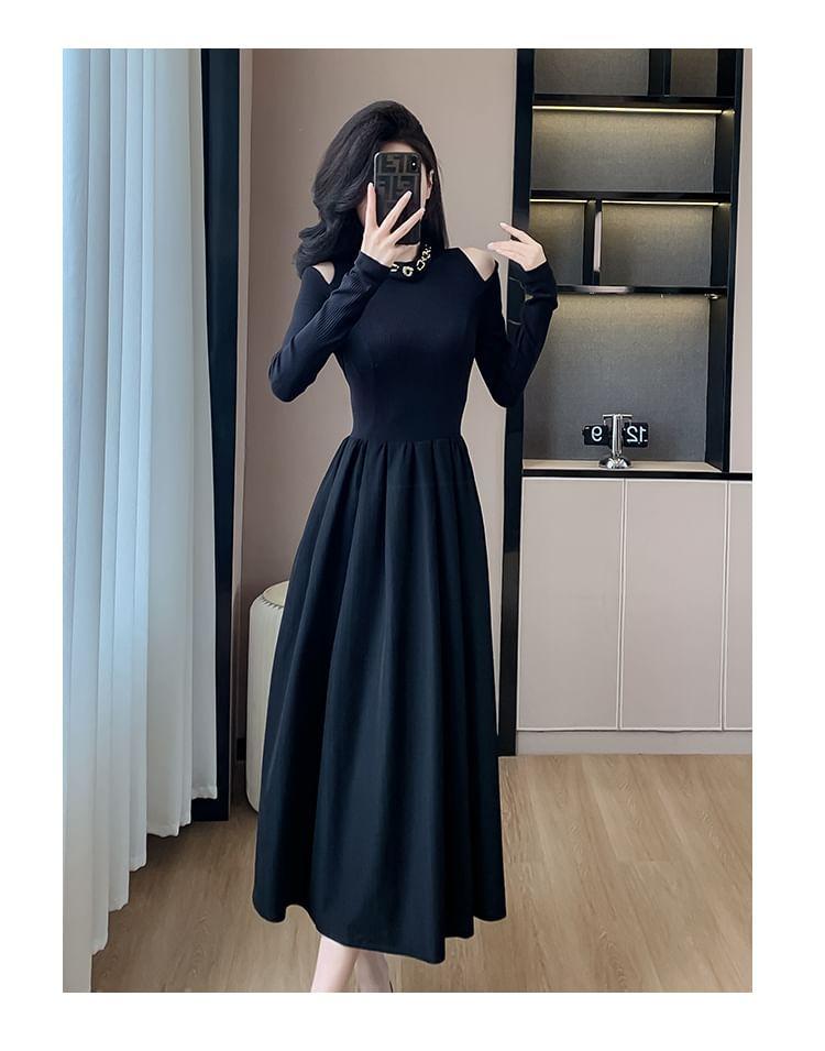 Long-Sleeve Mock Neck Cold Shoulder Plain Midi A-Line Dress Product Image